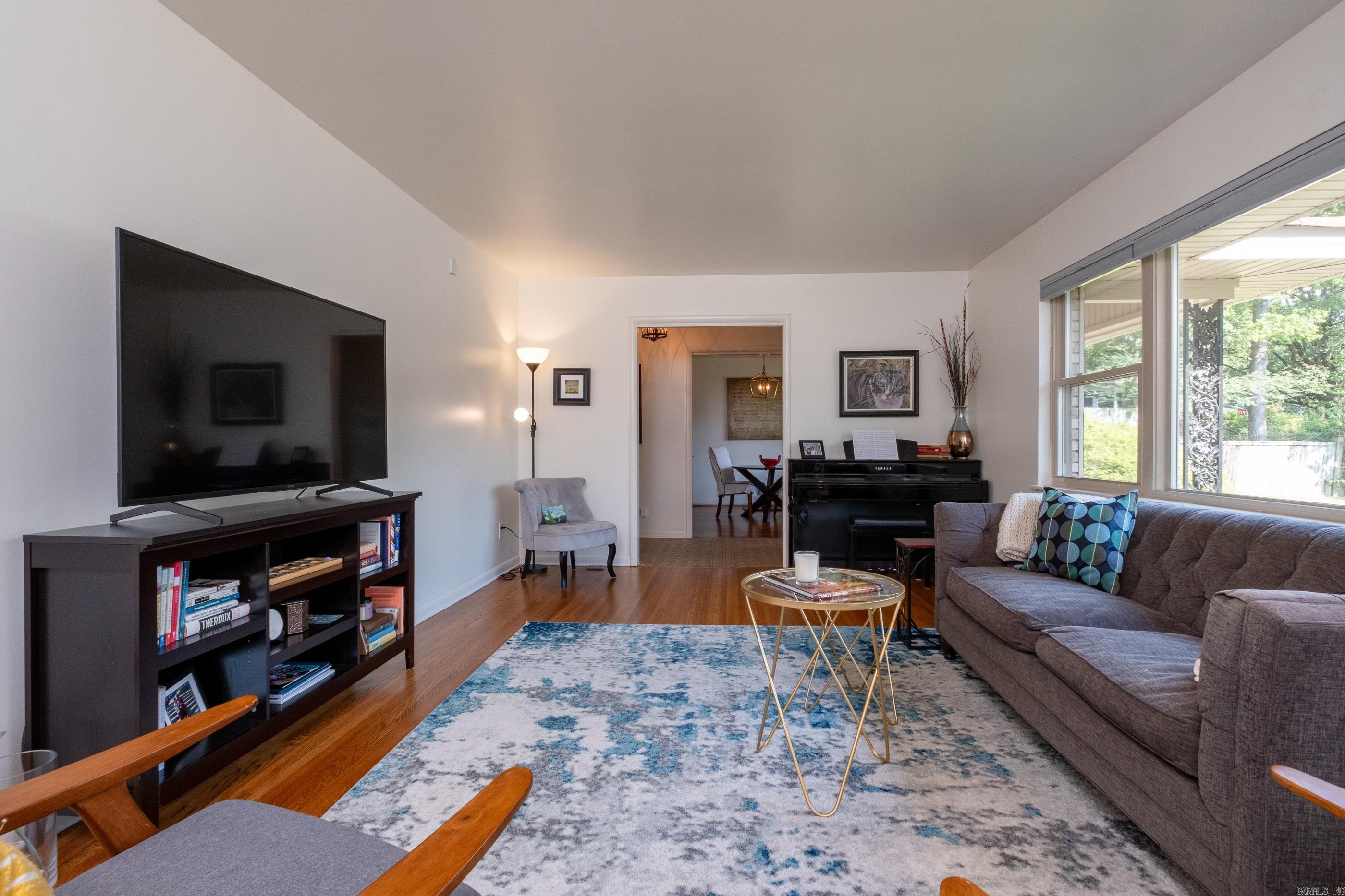 HALL PLAZA - Residential