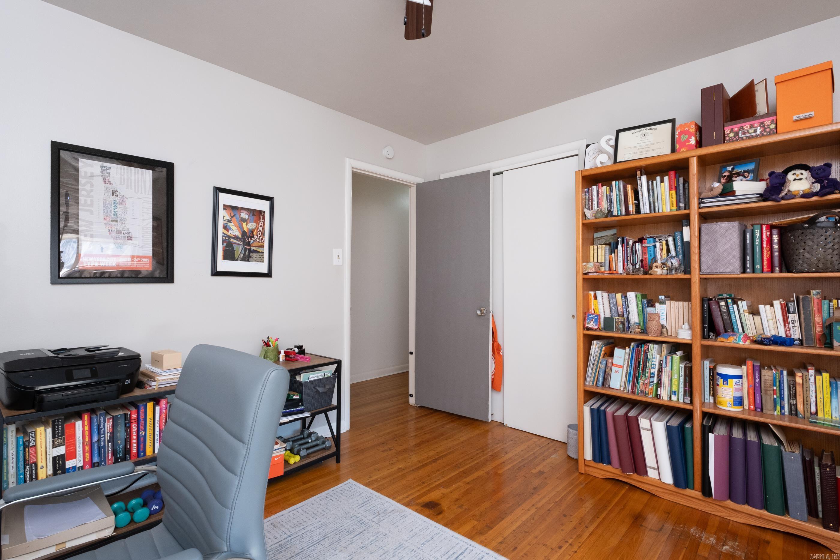 HALL PLAZA - Residential