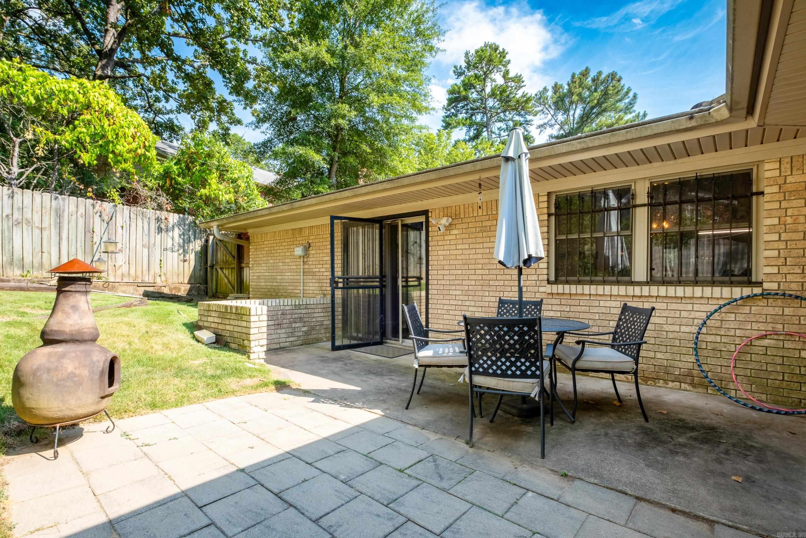 HALL PLAZA - Residential