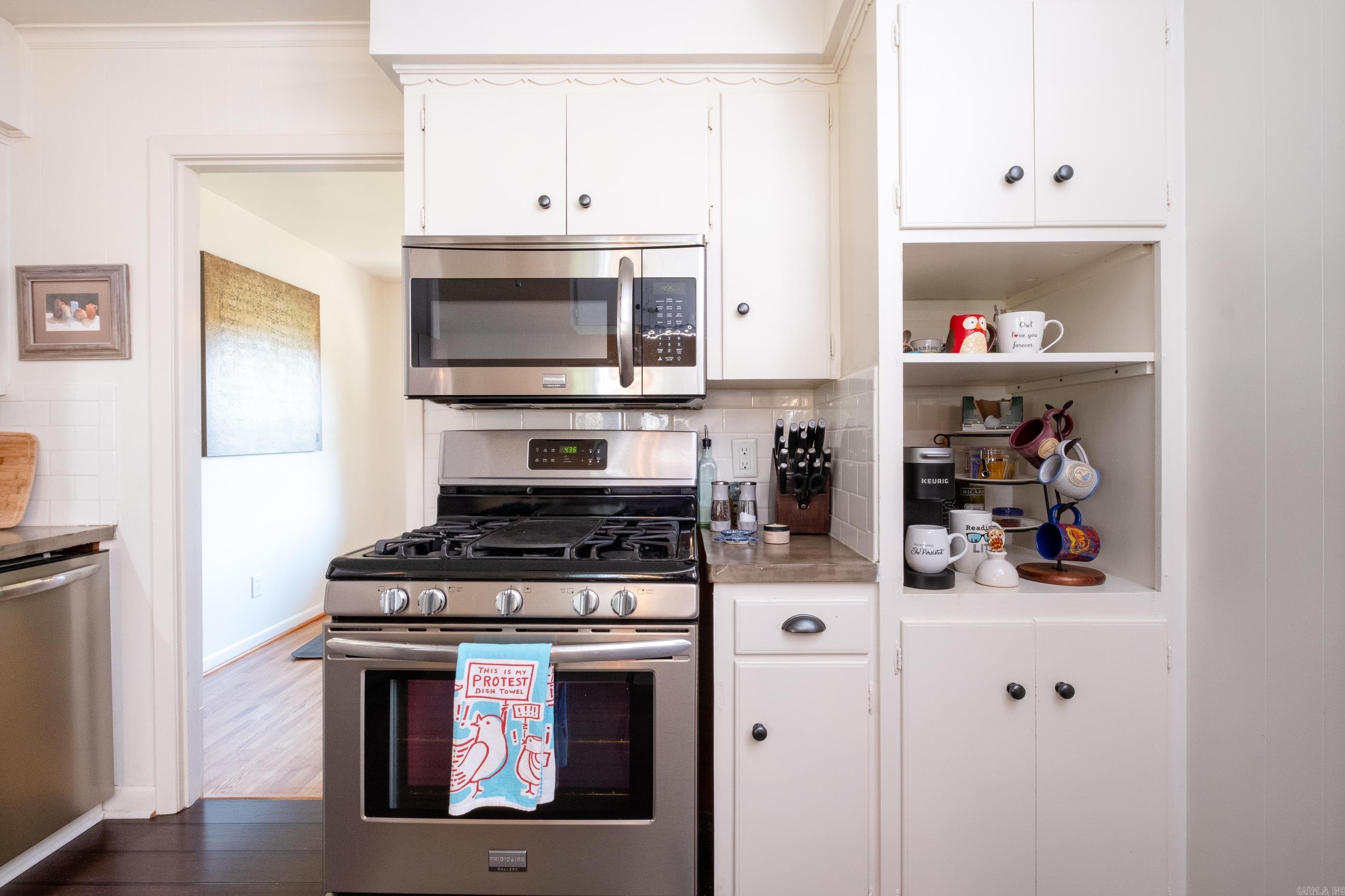 HALL PLAZA - Residential