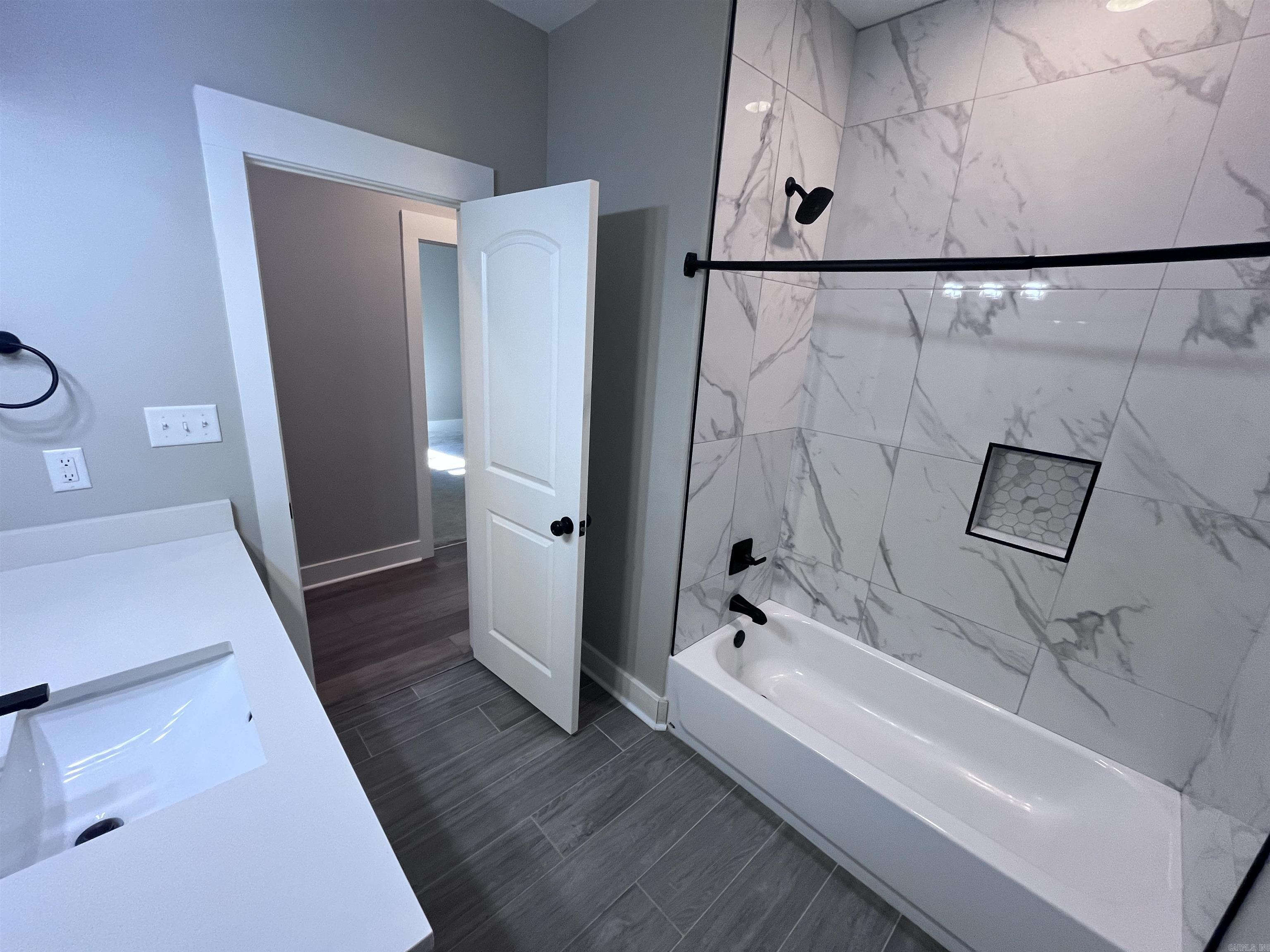 Creekside - Residential Lease