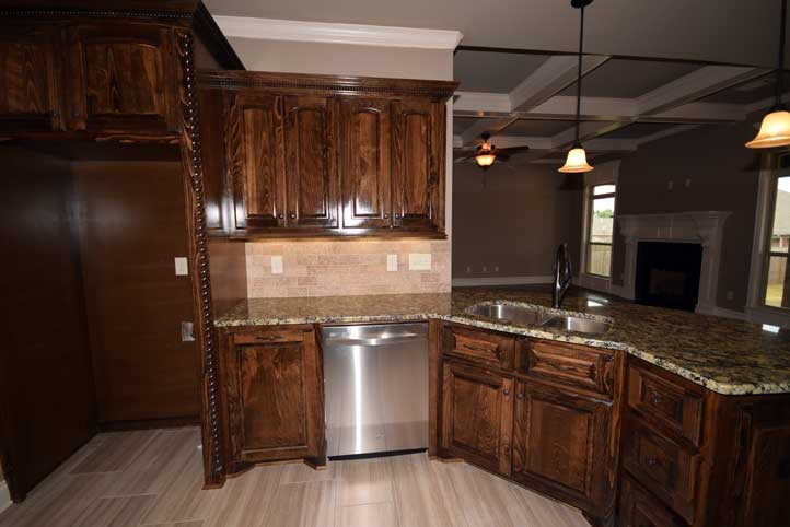 SHADOW CREEK - Residential