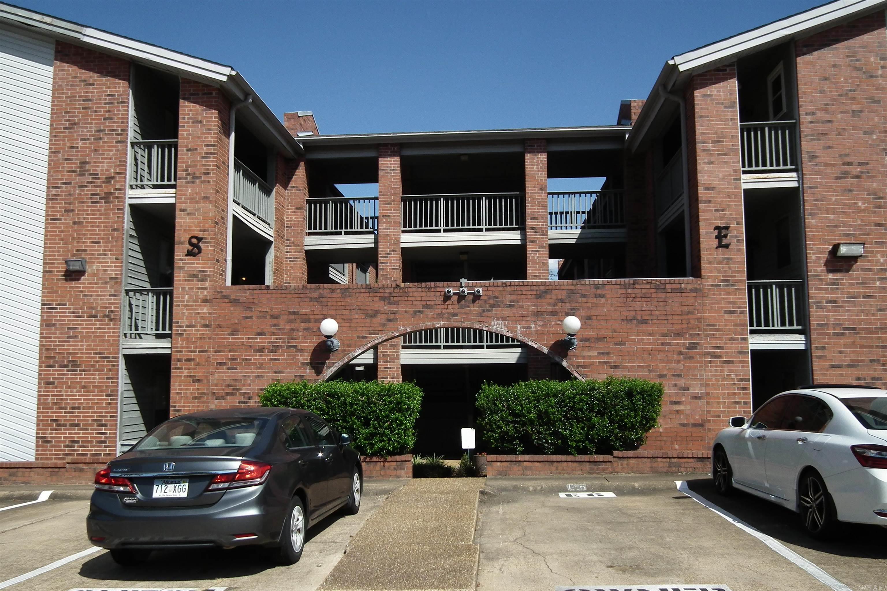 CAMBRIDGE COURT - Residential