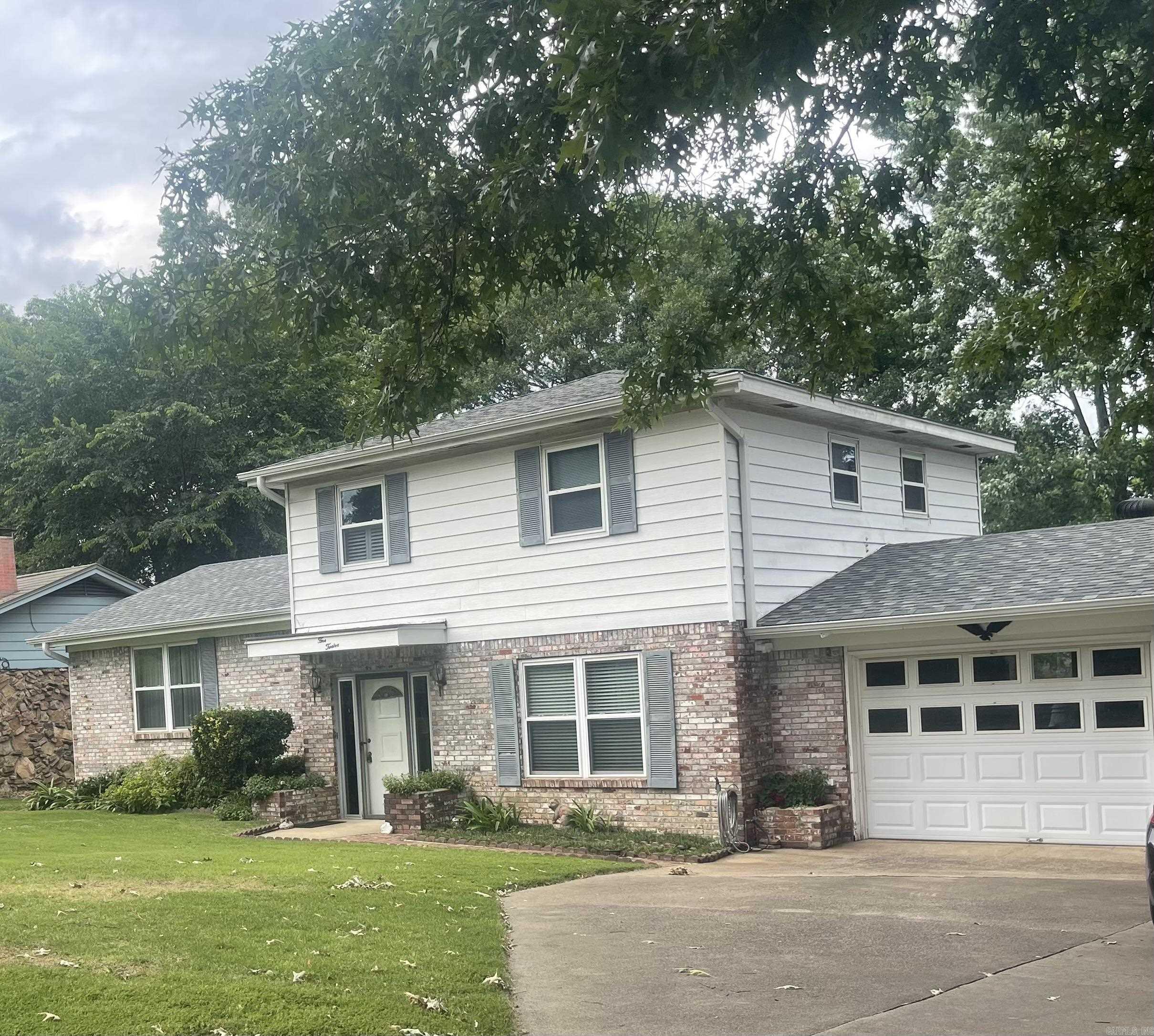 HERALDRY MANOR - Residential