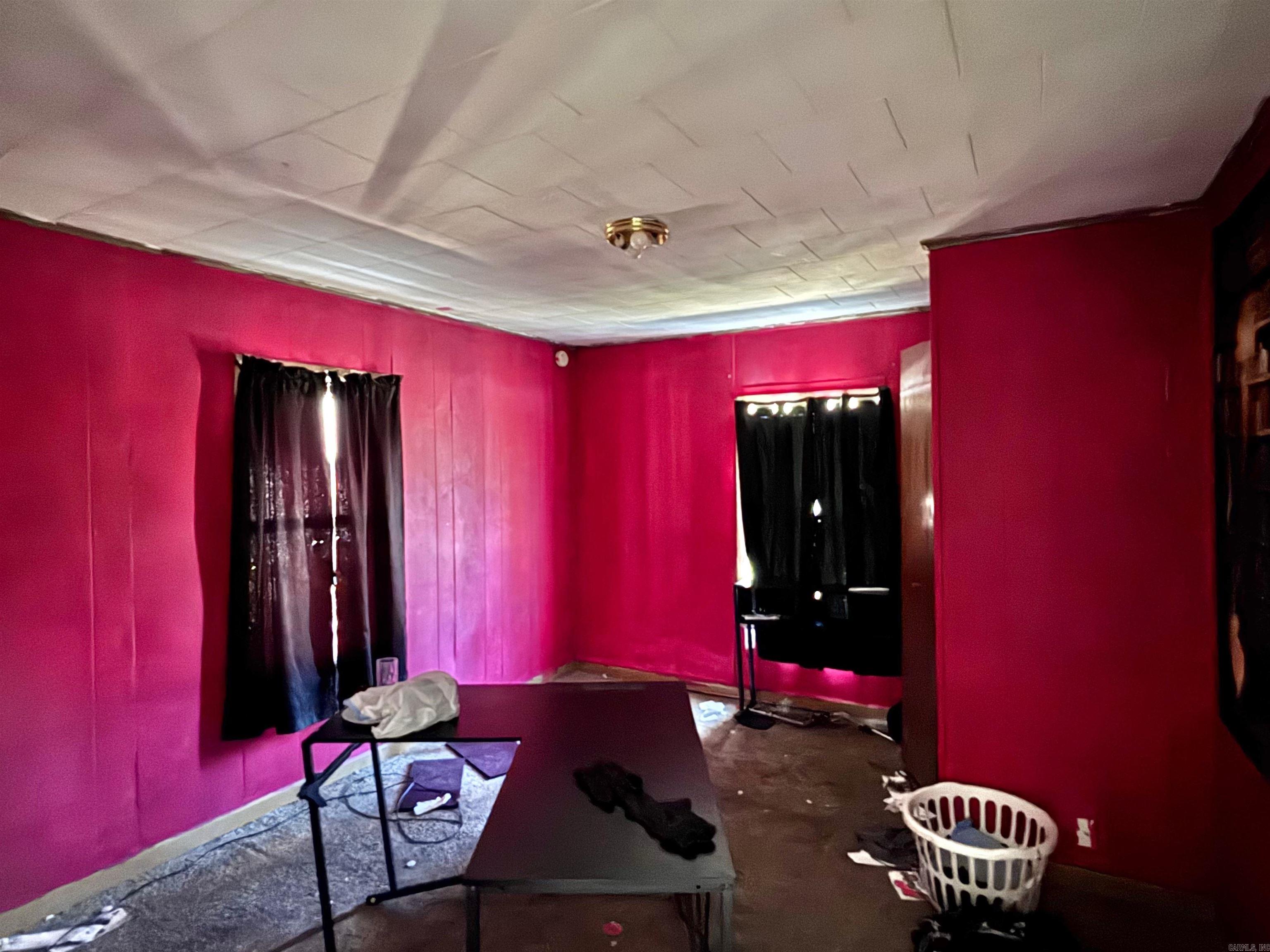 SCHOOL - Residential