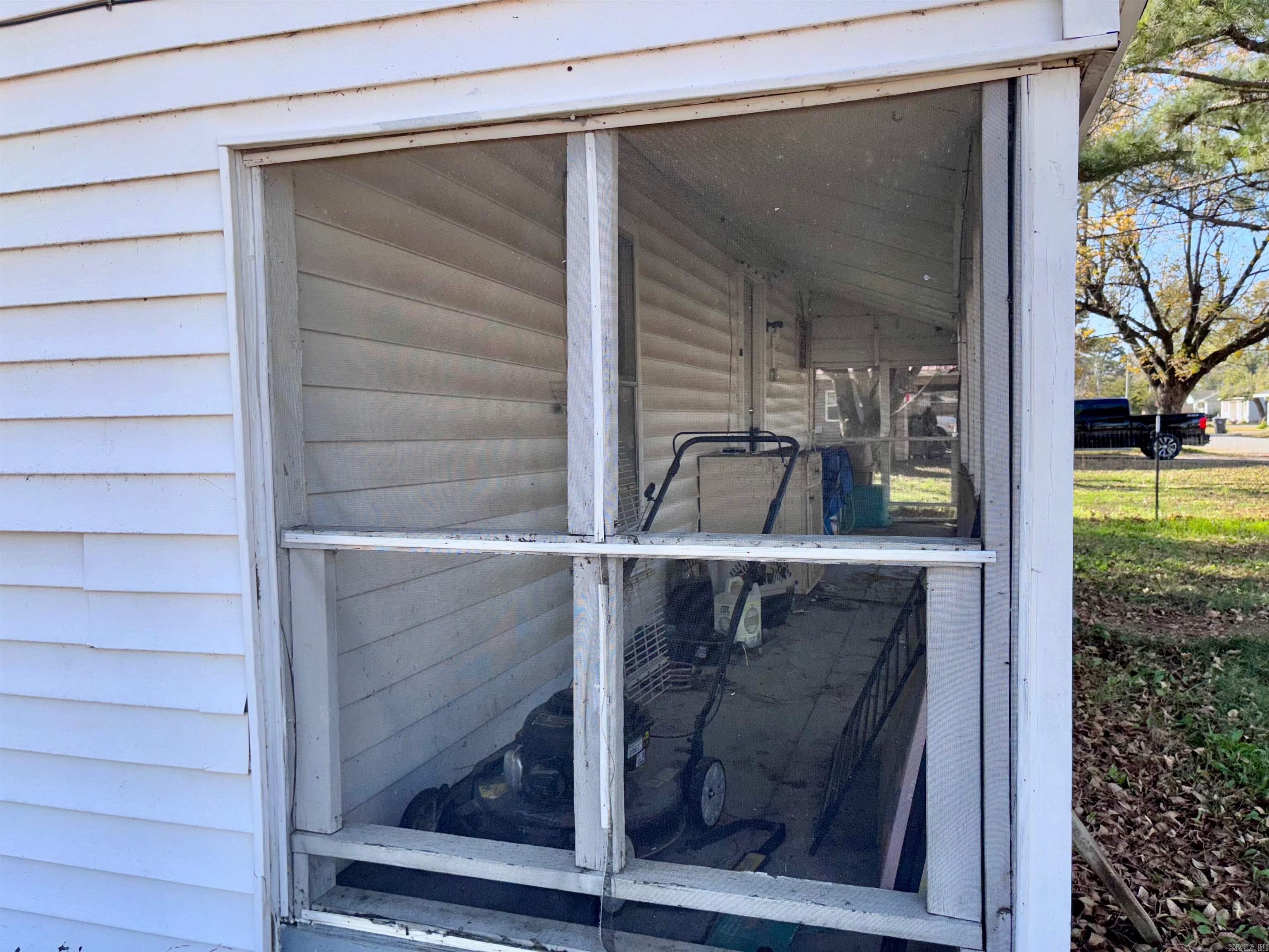 SCHOOL - Residential