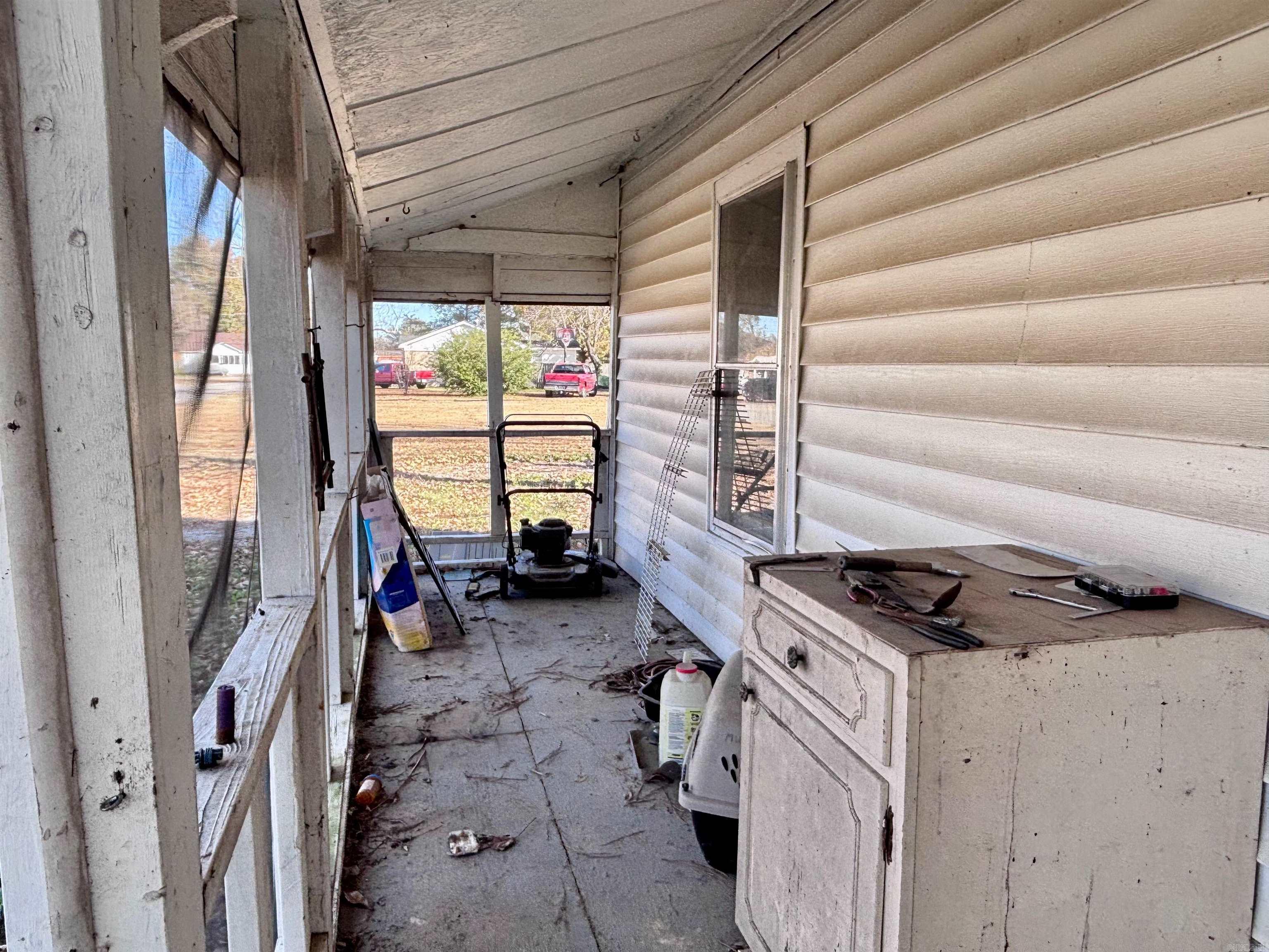 SCHOOL - Residential