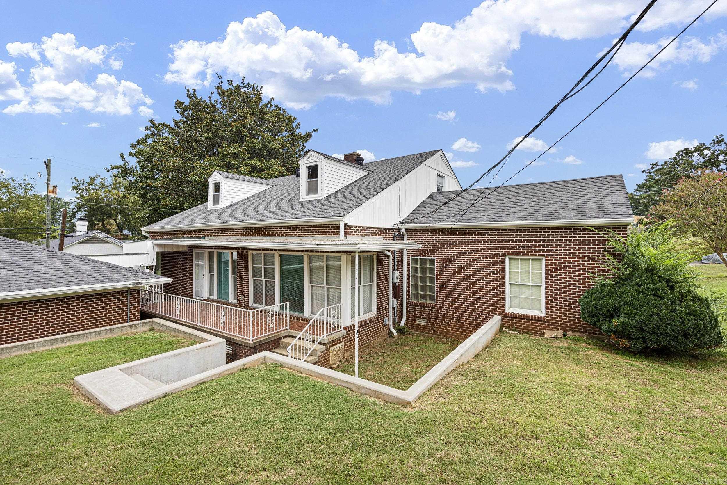 SAYLES ADDN - Residential