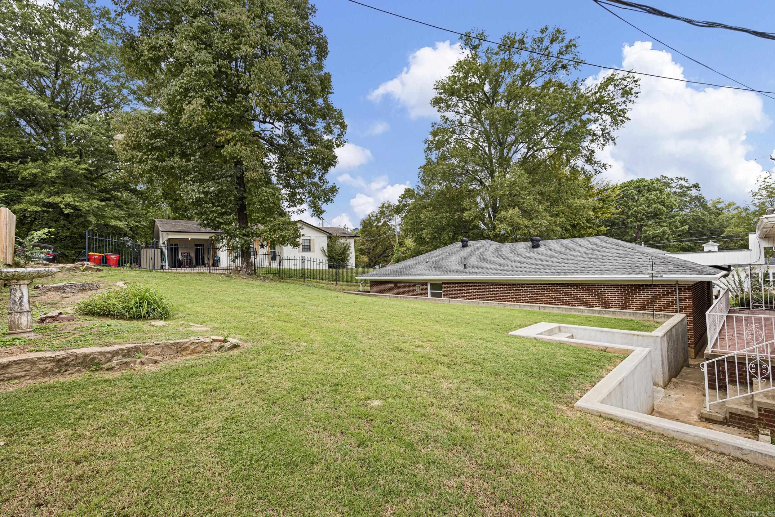 SAYLES ADDN - Residential