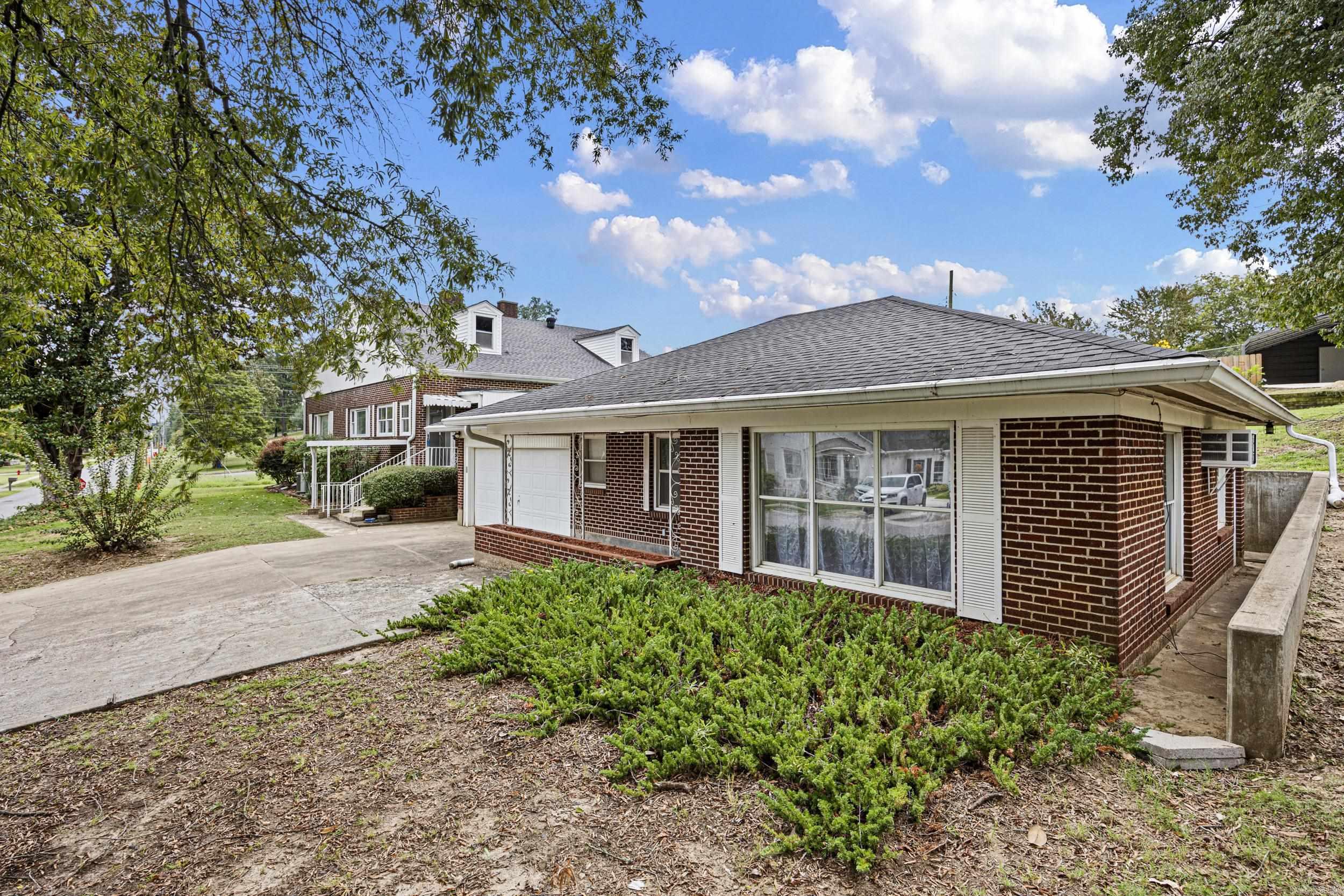 SAYLES ADDN - Residential