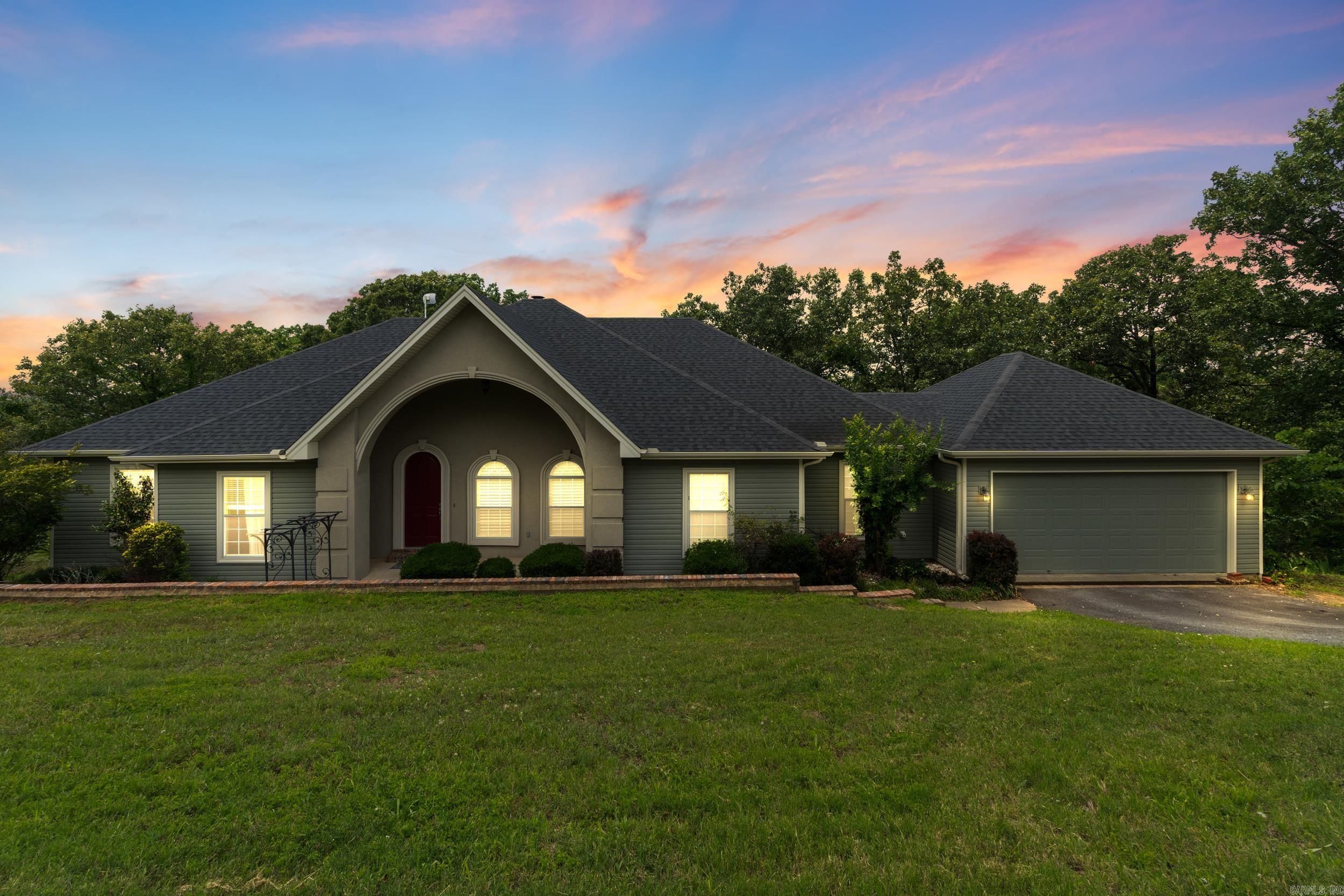CANTERBERRY POINT - Residential