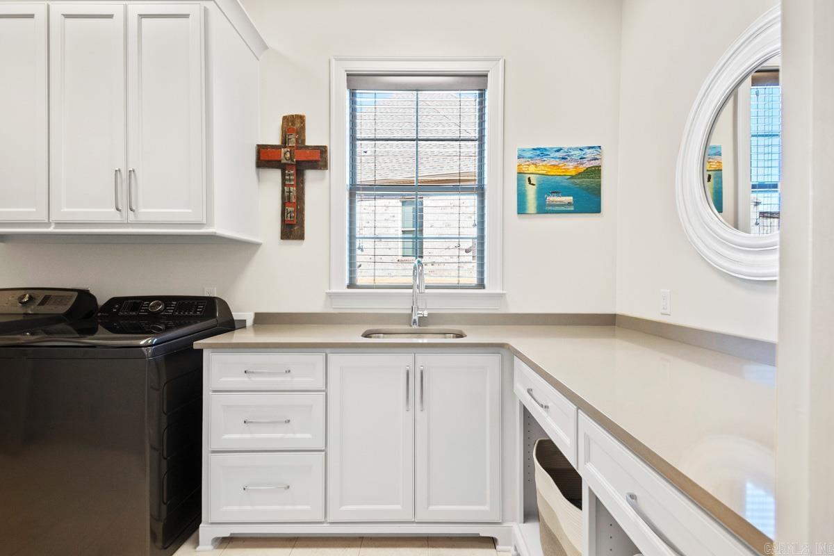 CHENAL VALLEY "FALSTONE COURT" - Residential