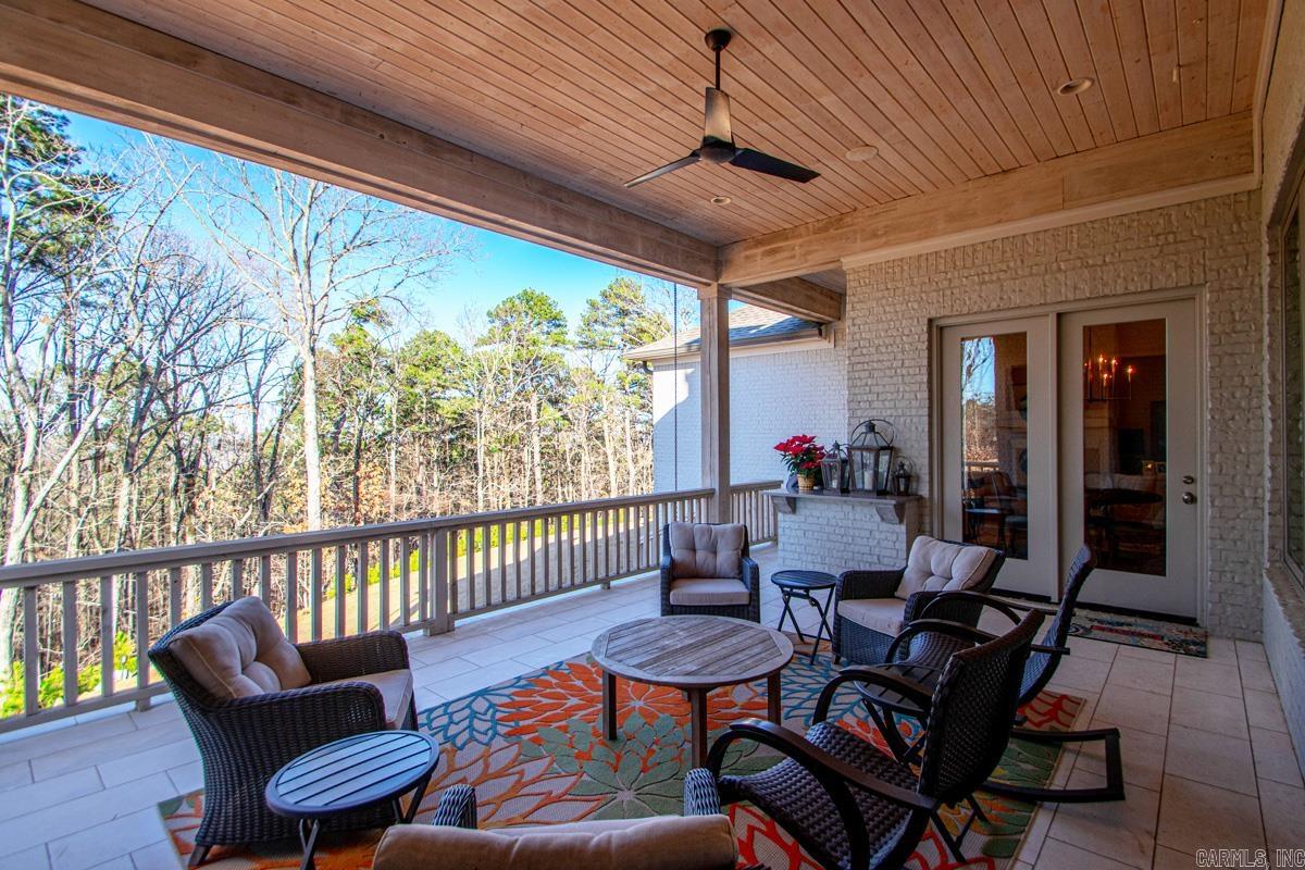 CHENAL VALLEY "FALSTONE COURT" - Residential