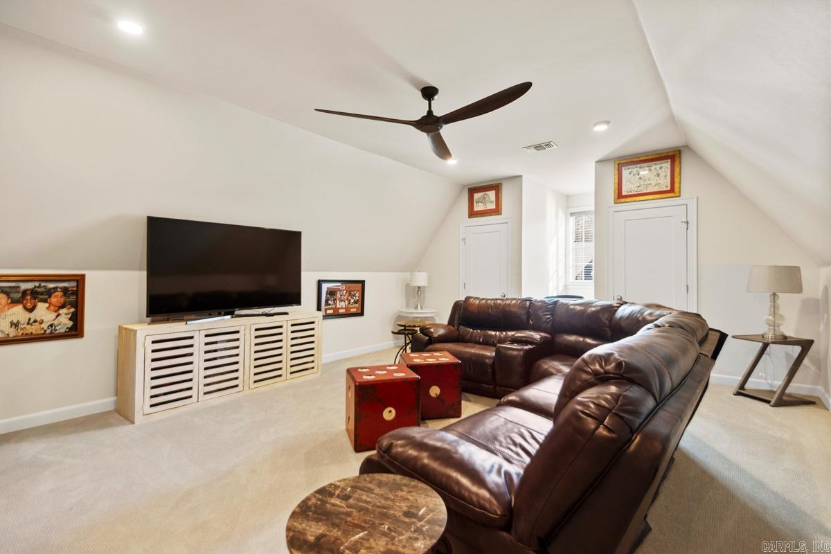 CHENAL VALLEY "FALSTONE COURT" - Residential