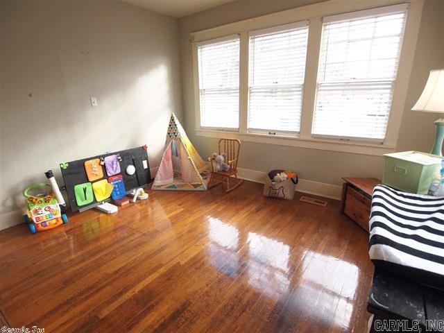 Stiff Station - Residential Lease