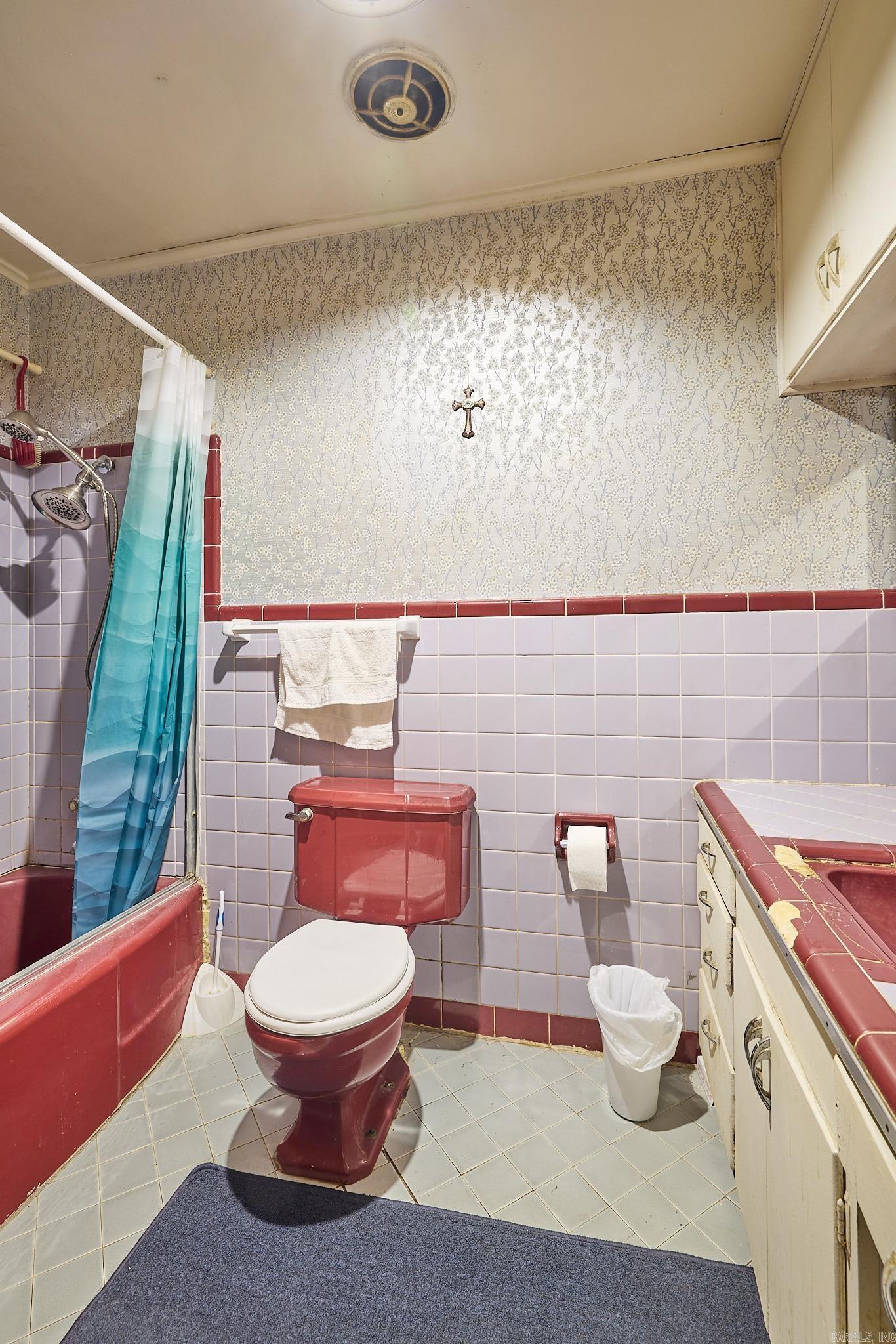 POPLAR HILLS - Residential