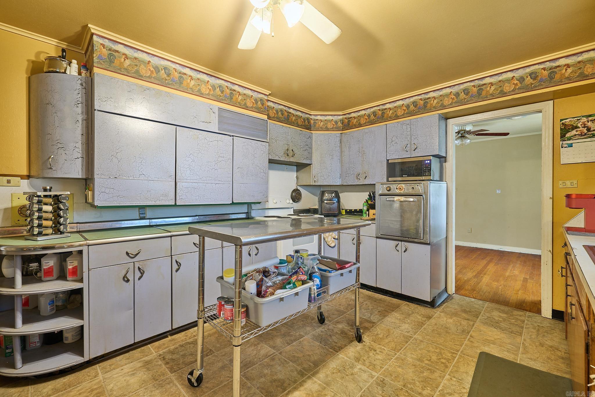 POPLAR HILLS - Residential