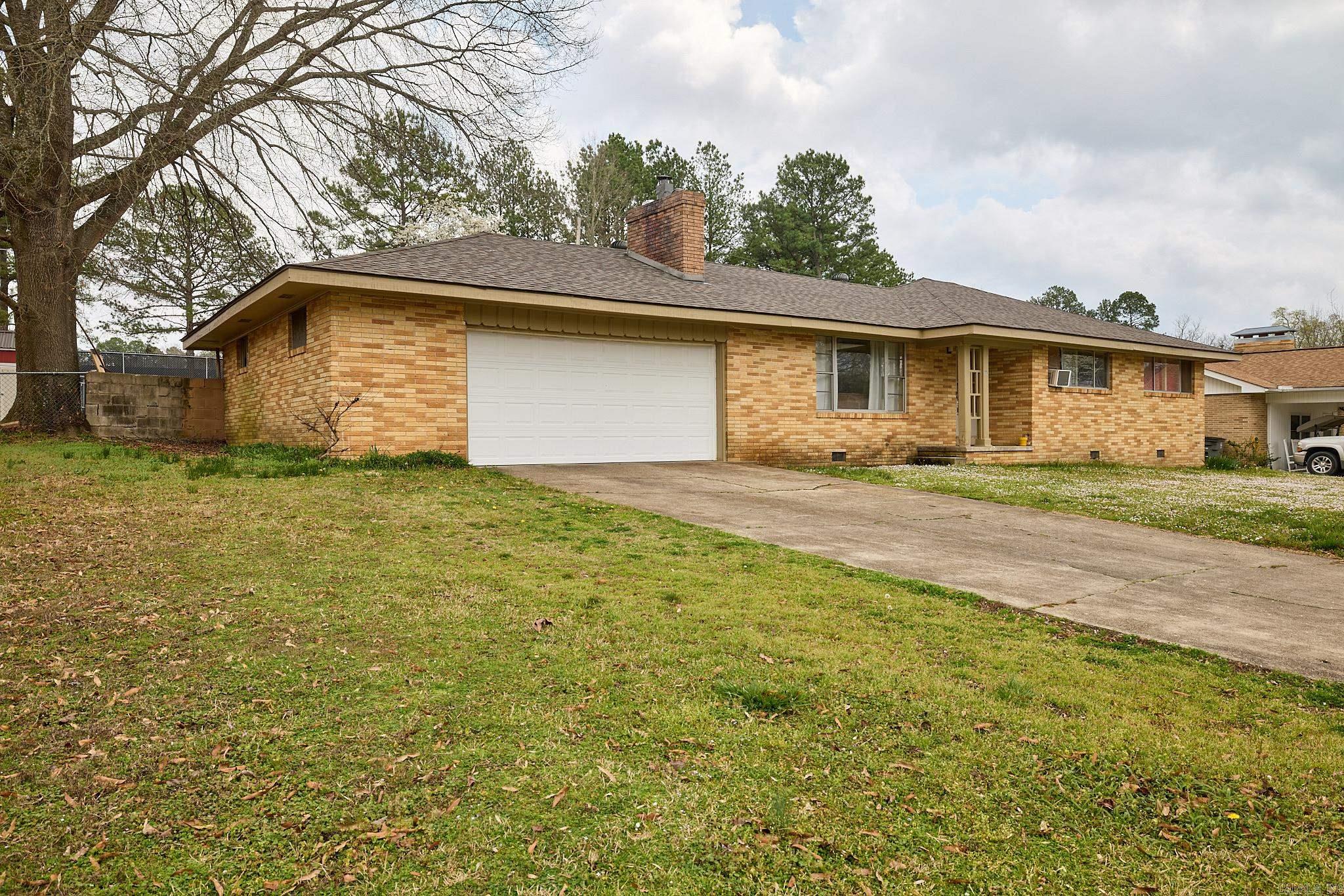 POPLAR HILLS - Residential