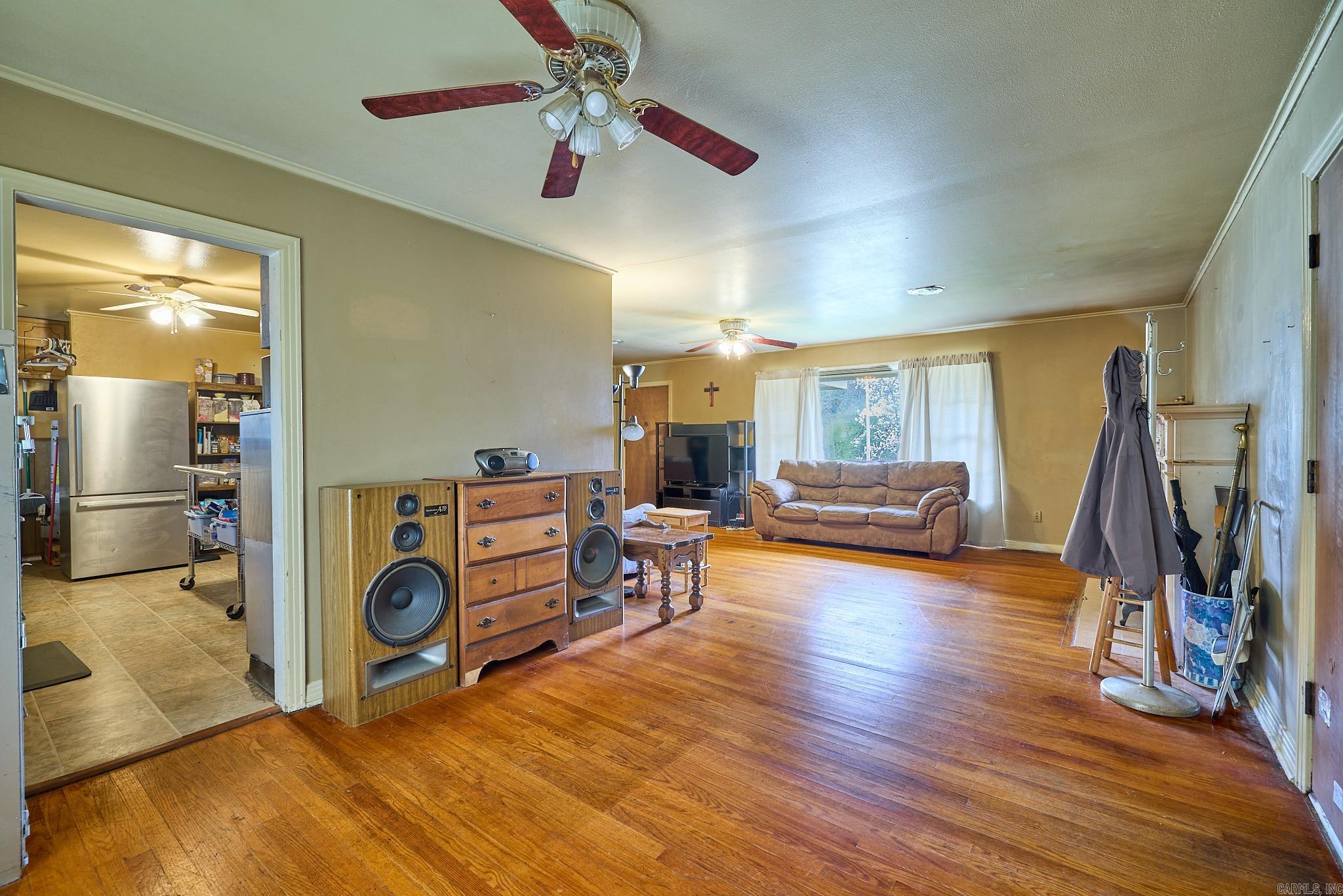 POPLAR HILLS - Residential