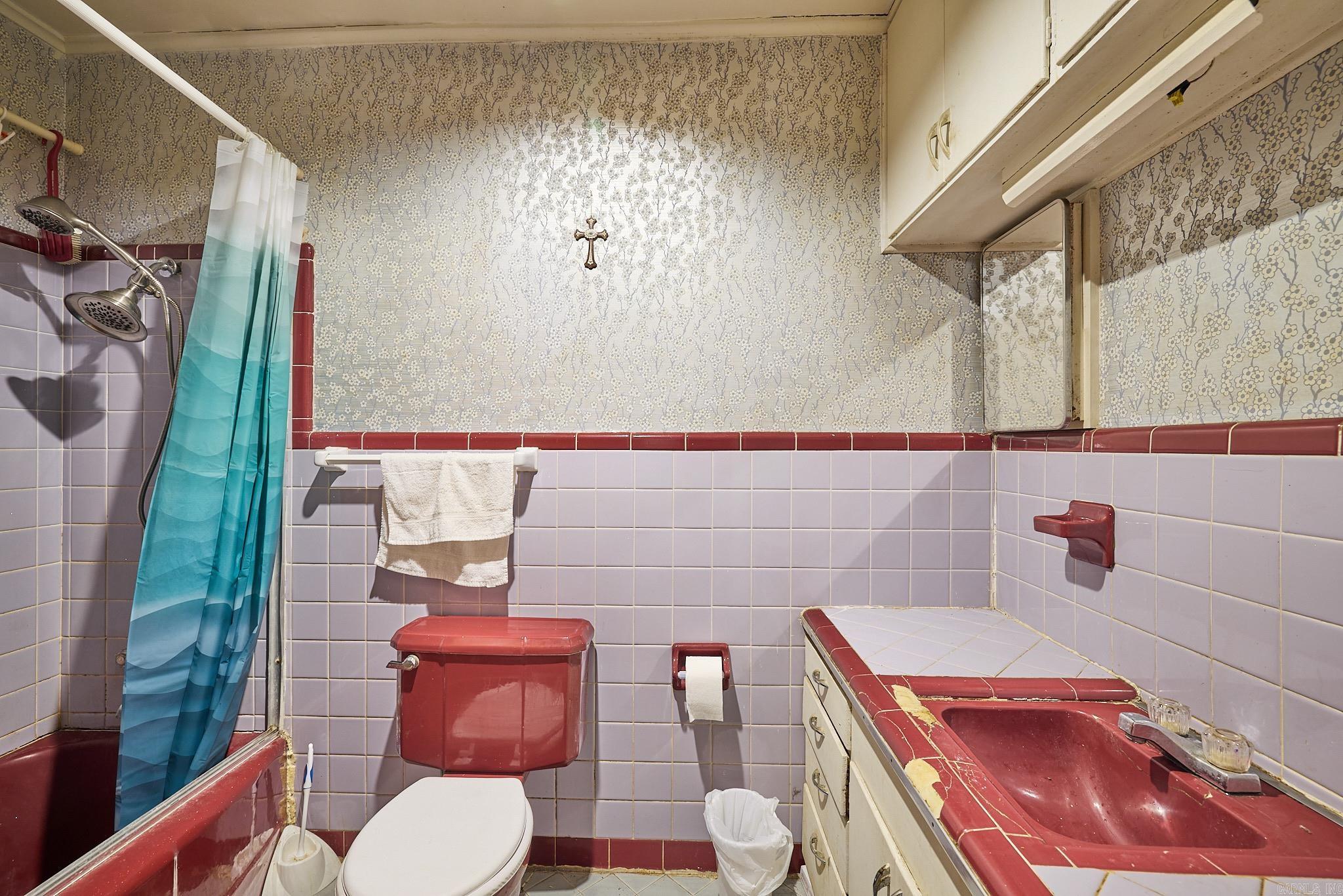 POPLAR HILLS - Residential