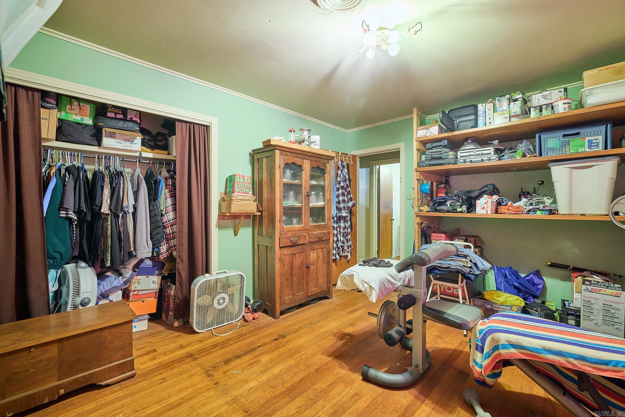 POPLAR HILLS - Residential