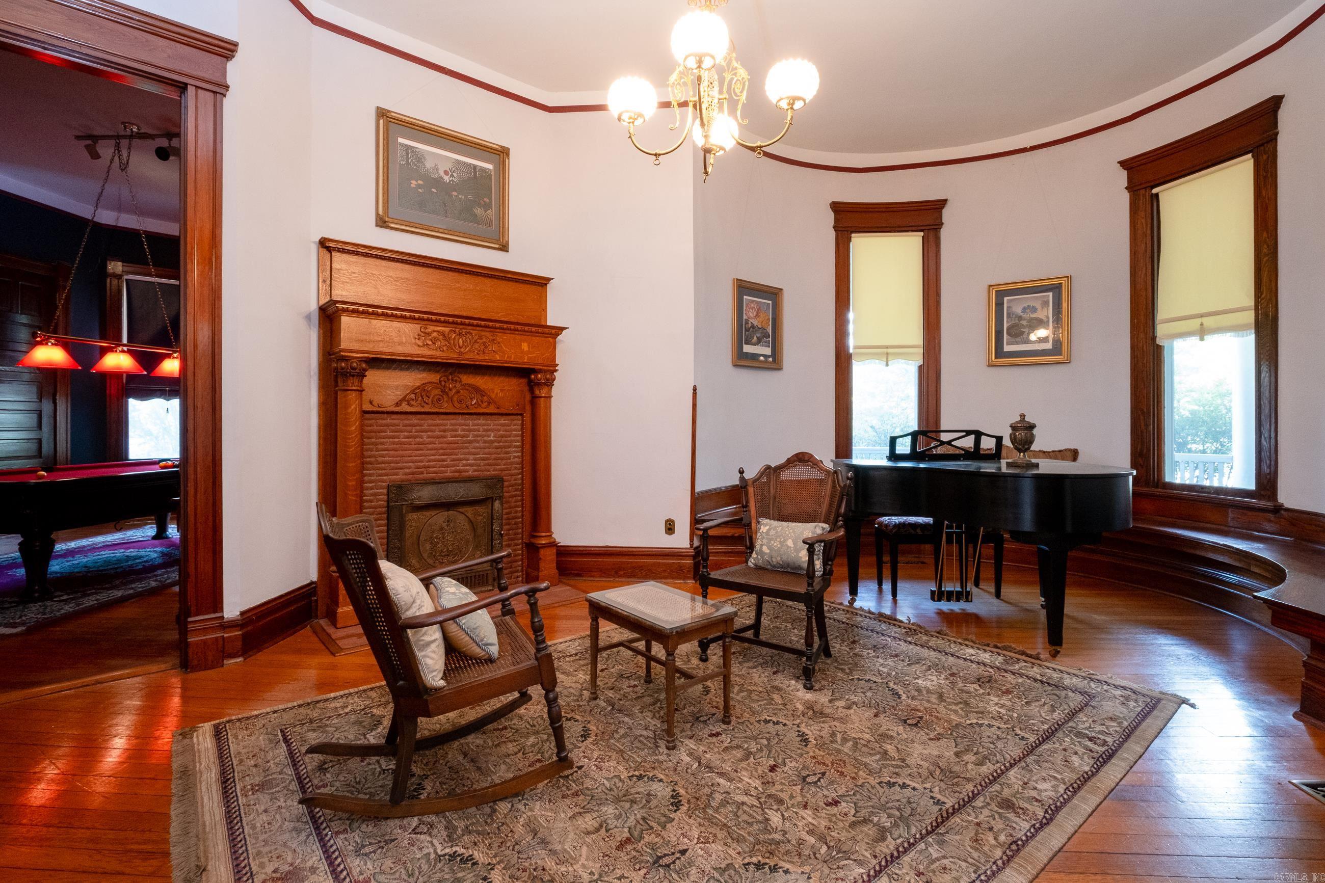 FULTONS - Residential