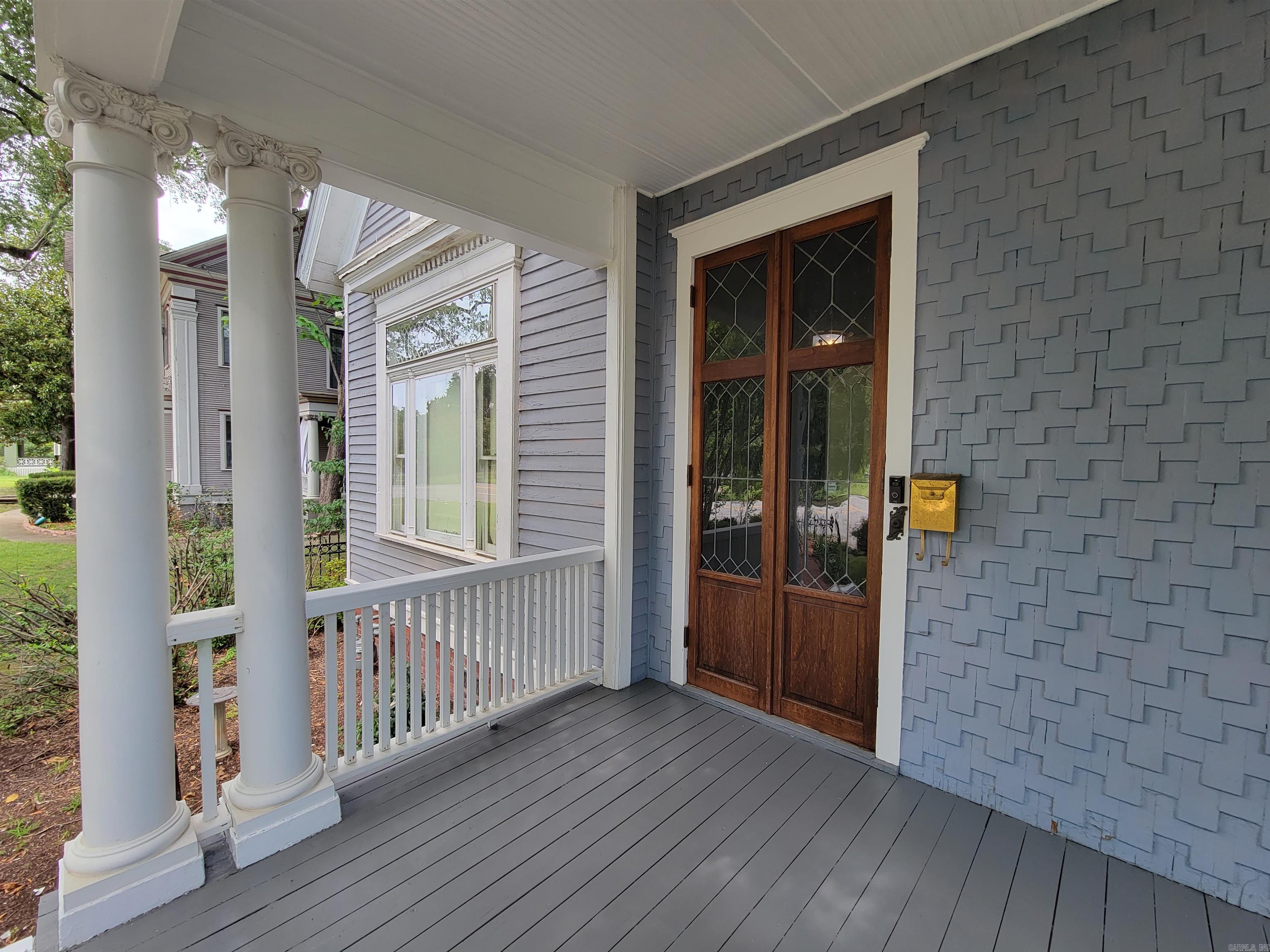 FULTONS - Residential