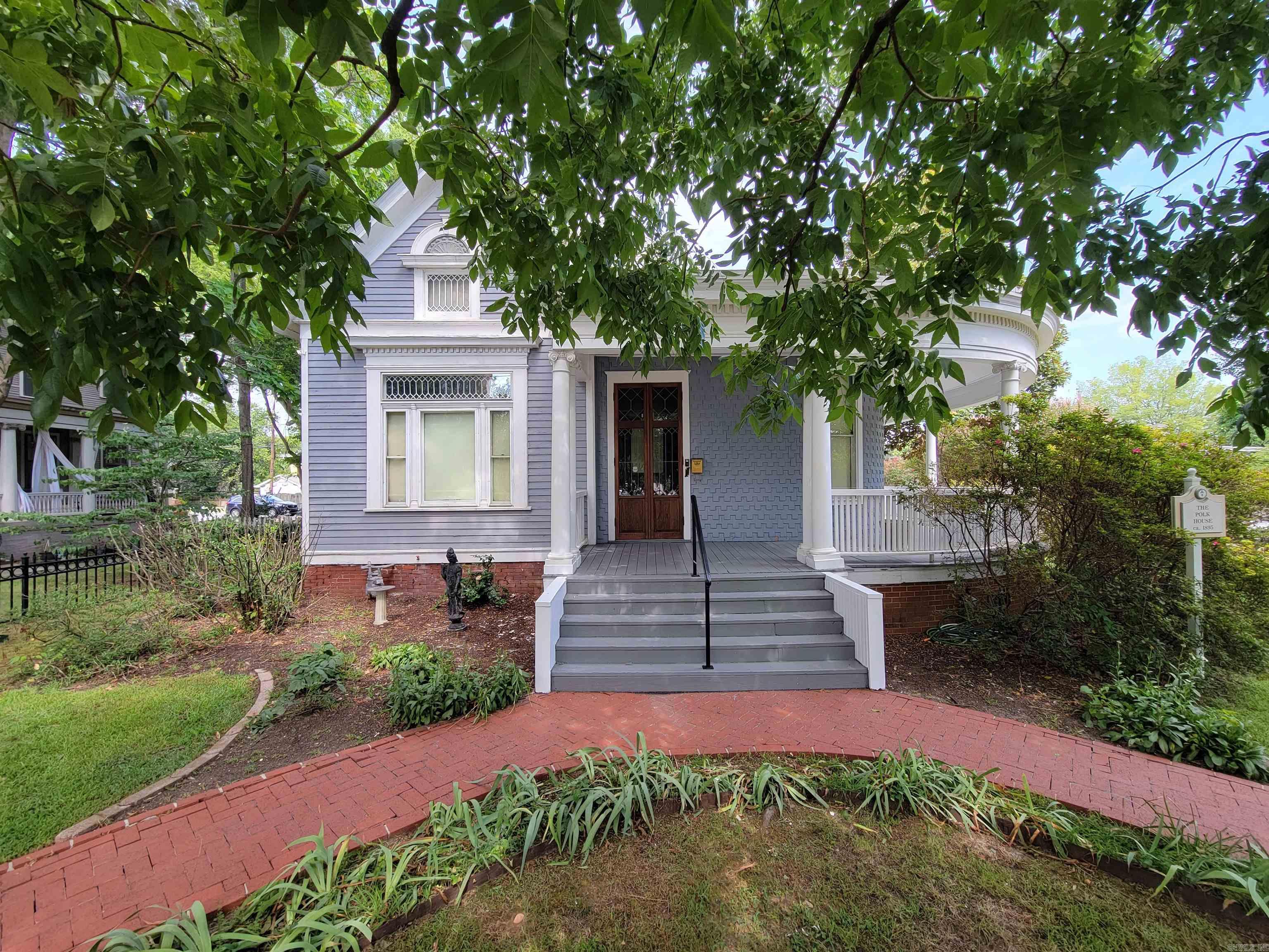 FULTONS - Residential