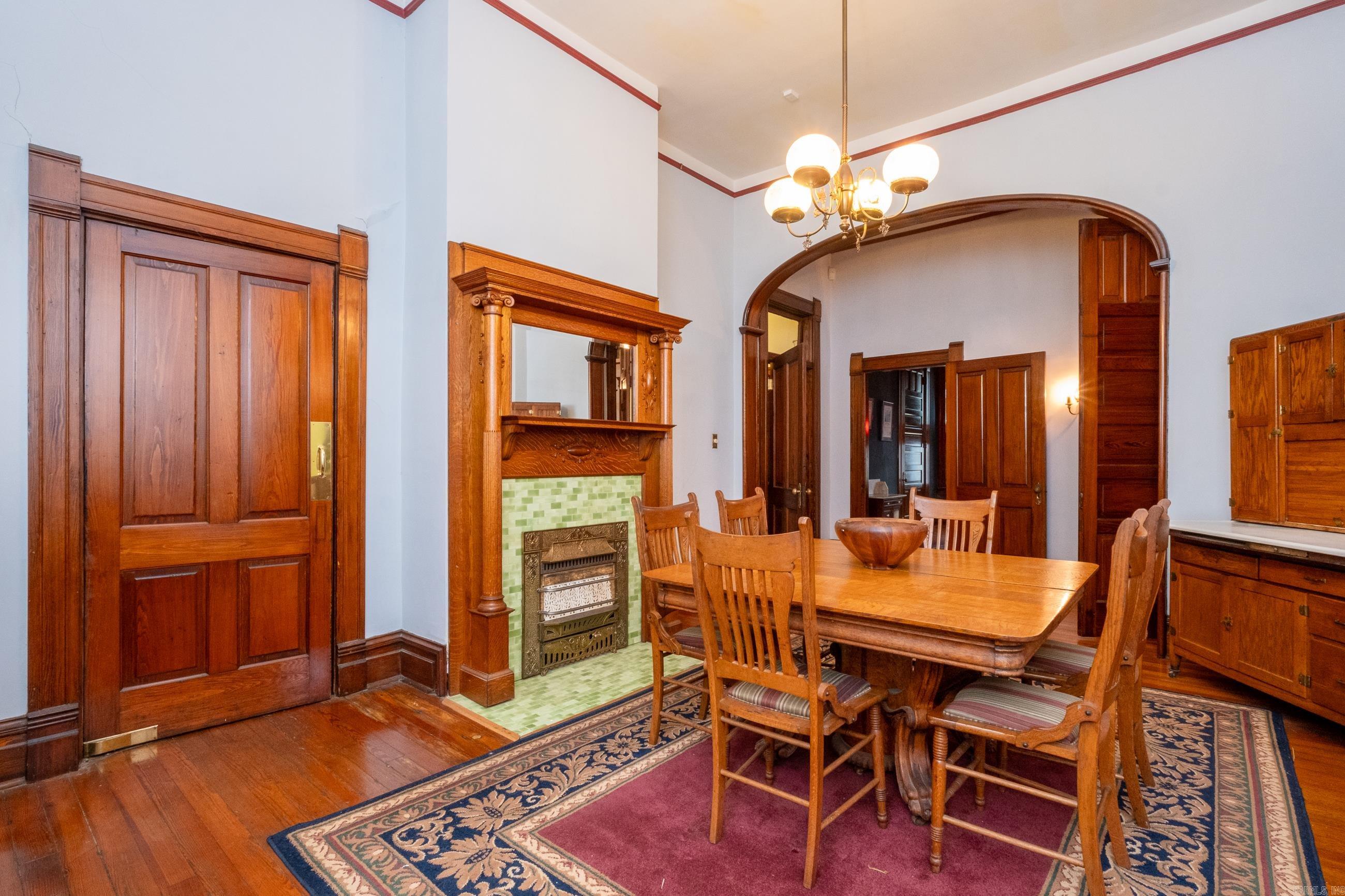 FULTONS - Residential