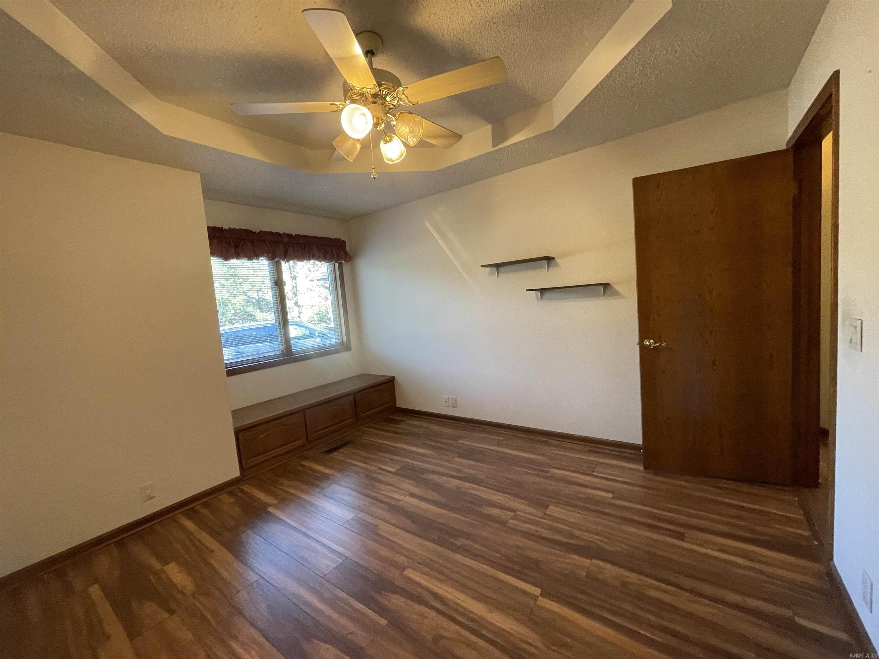 Pintuerero - Residential