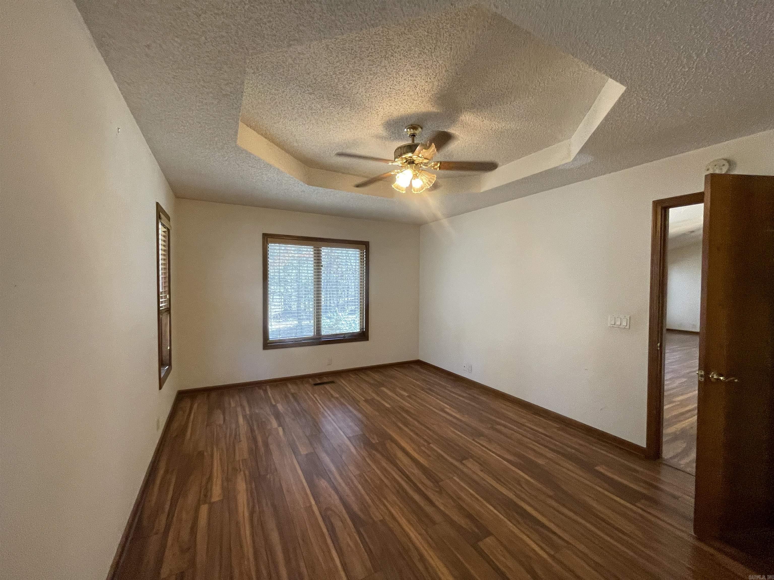 Pintuerero - Residential