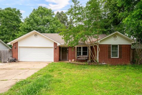 Photo of 306 Ray Street, Cabot, AR 72023 (MLS # 26001950)
