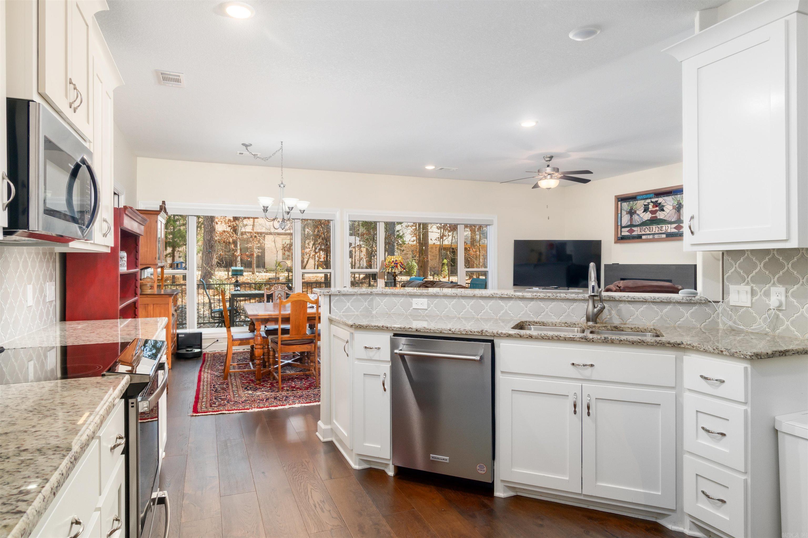 Maderas Gardens Villas - Residential