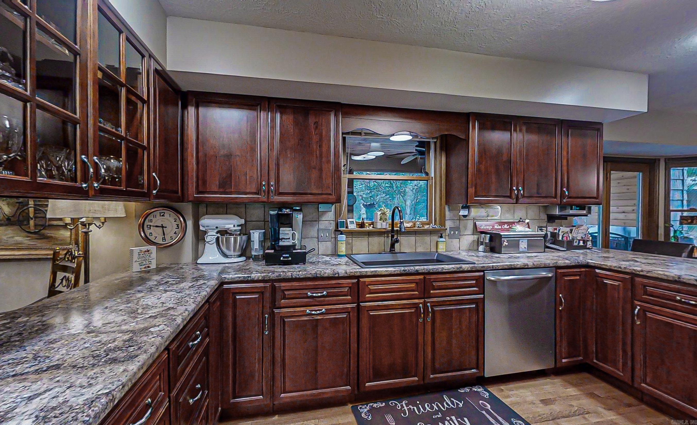 PLAINVIEW ACRES - Residential