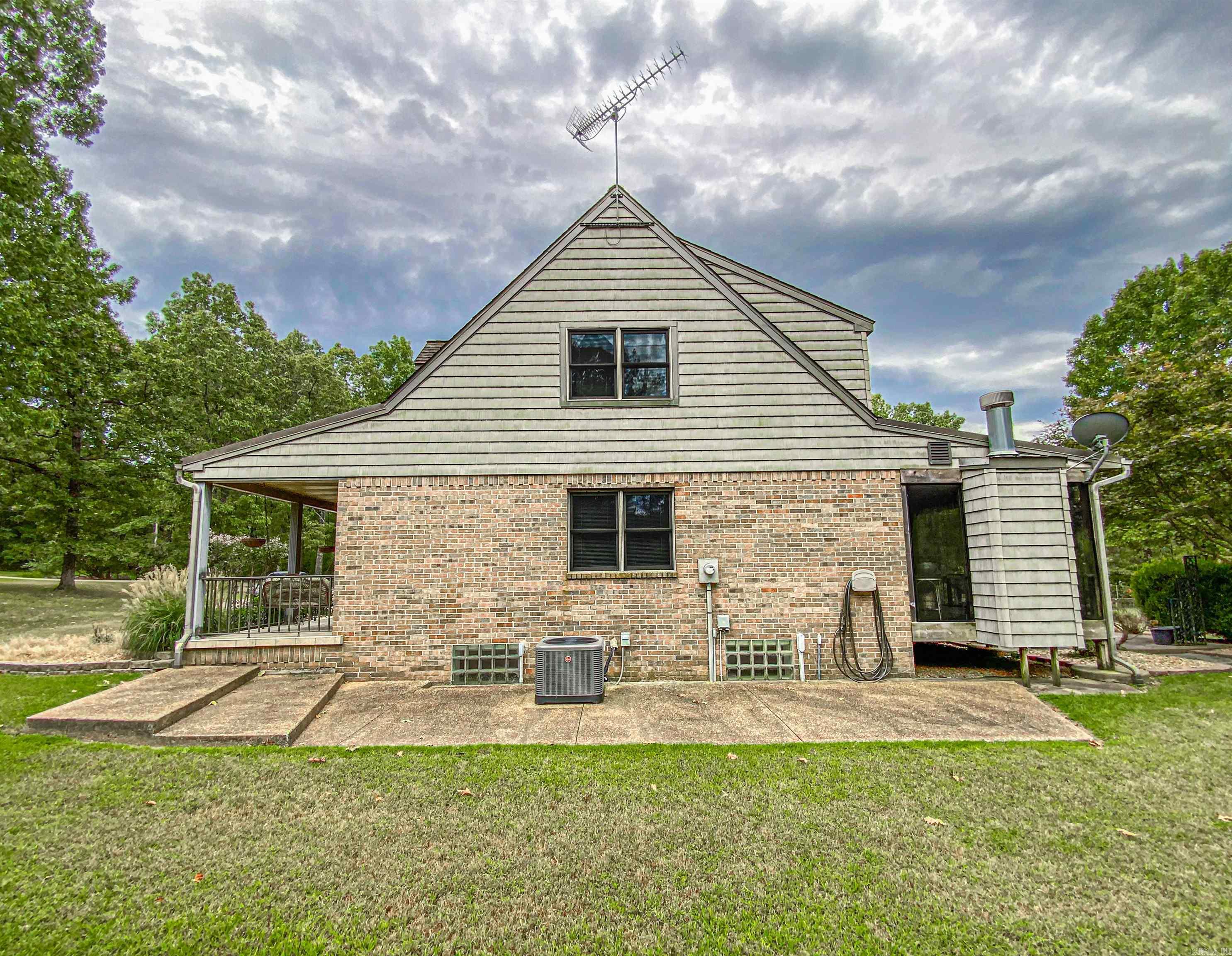 PLAINVIEW ACRES - Residential