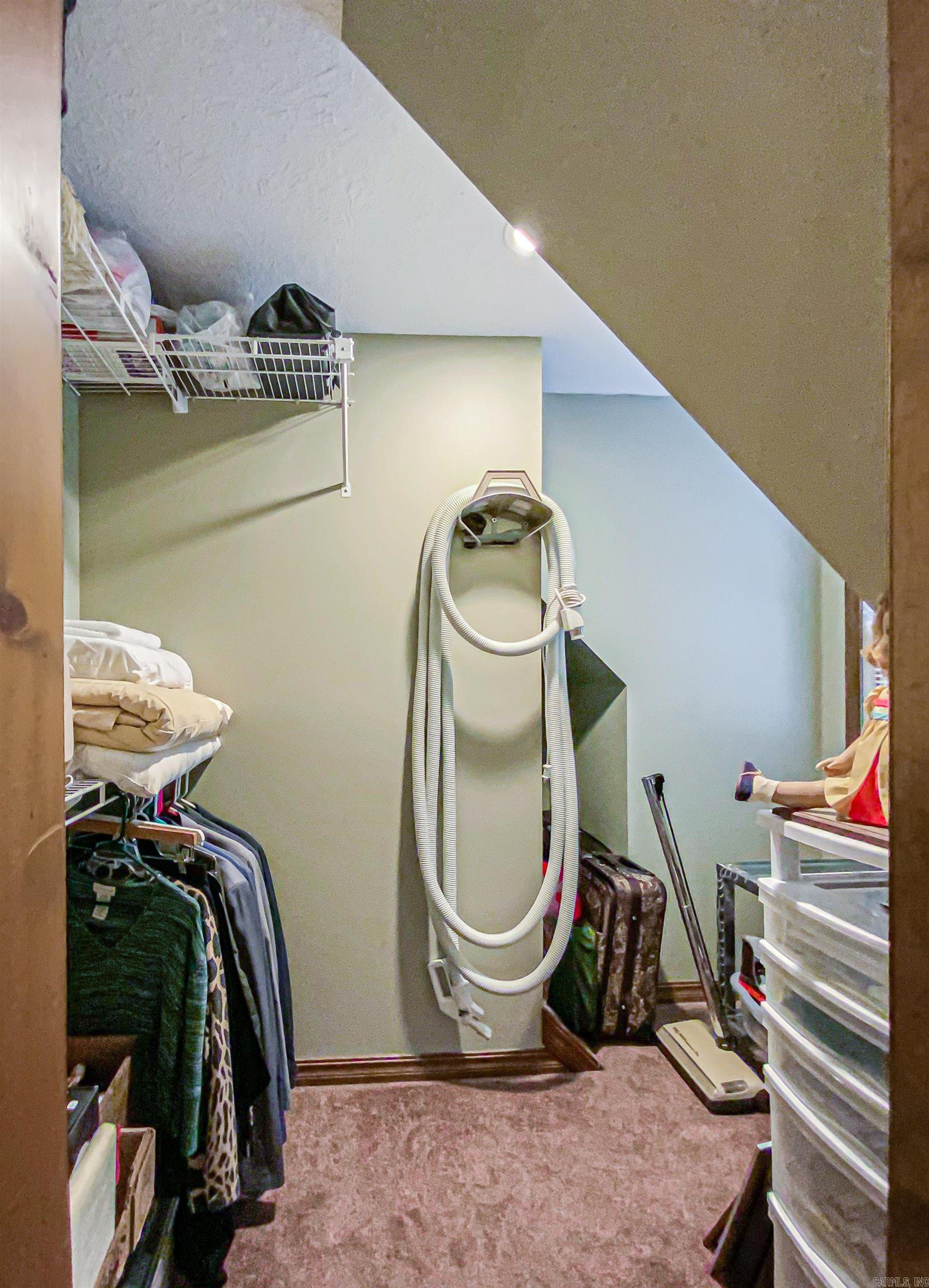 PLAINVIEW ACRES - Residential