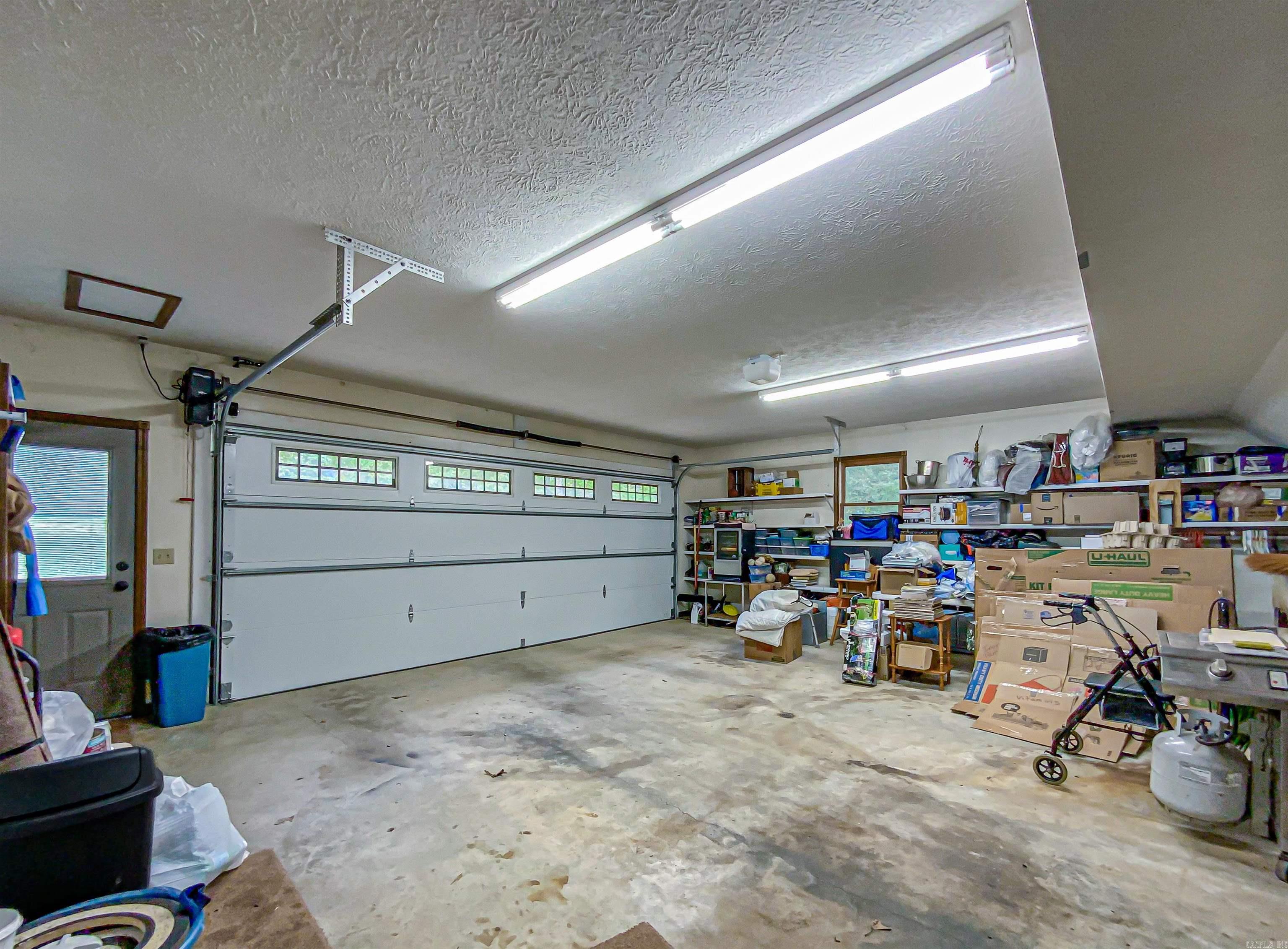 PLAINVIEW ACRES - Residential