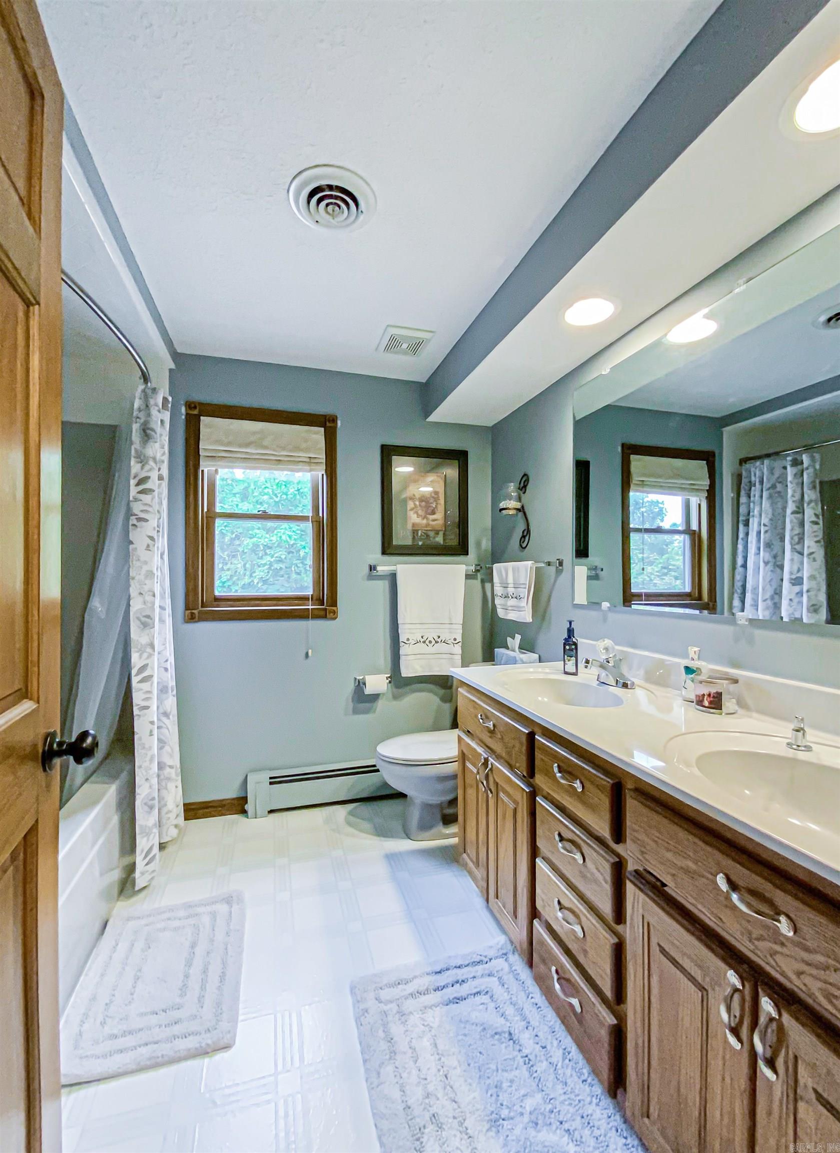 PLAINVIEW ACRES - Residential