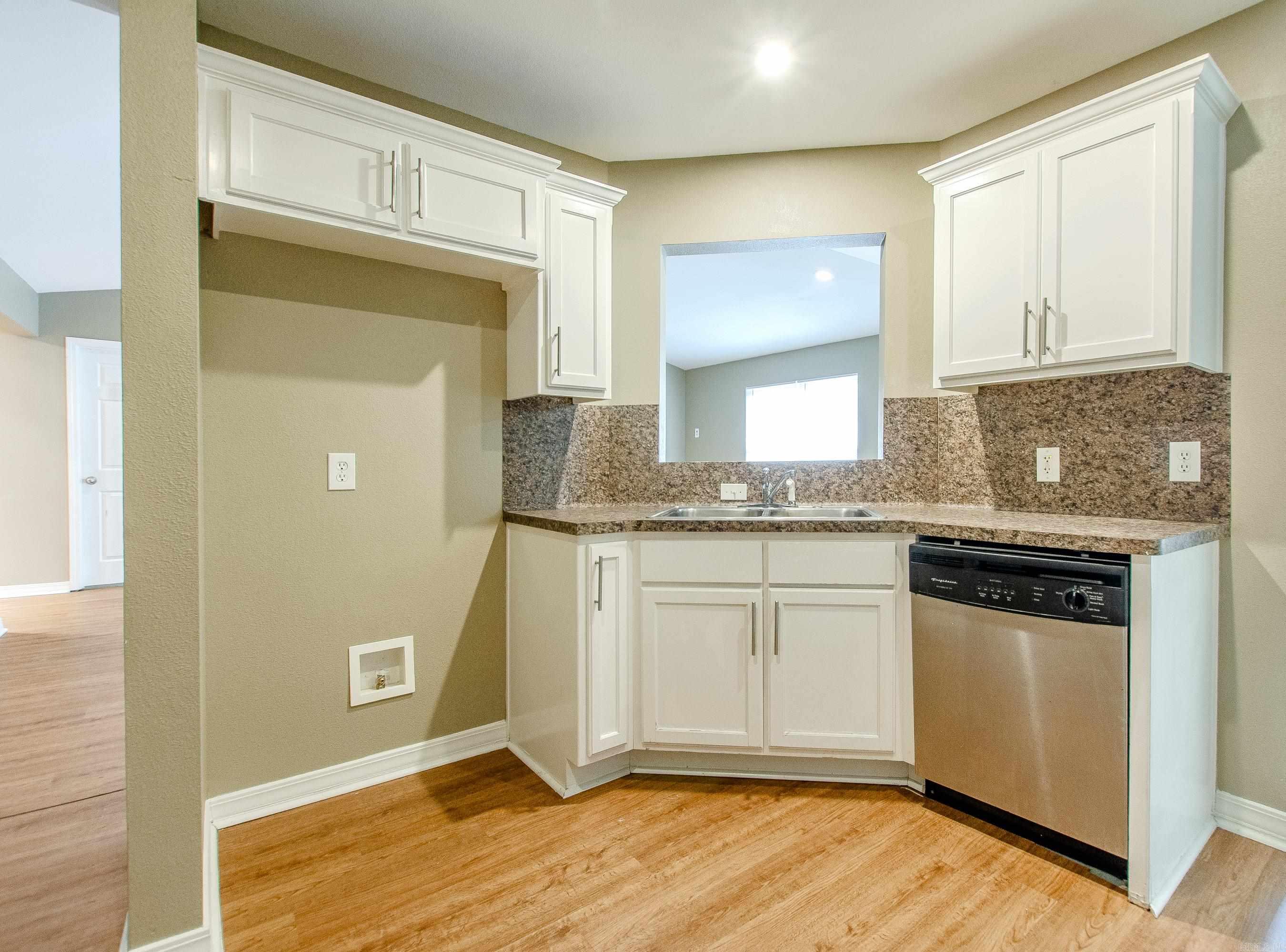 SANDALWOOD - Residential