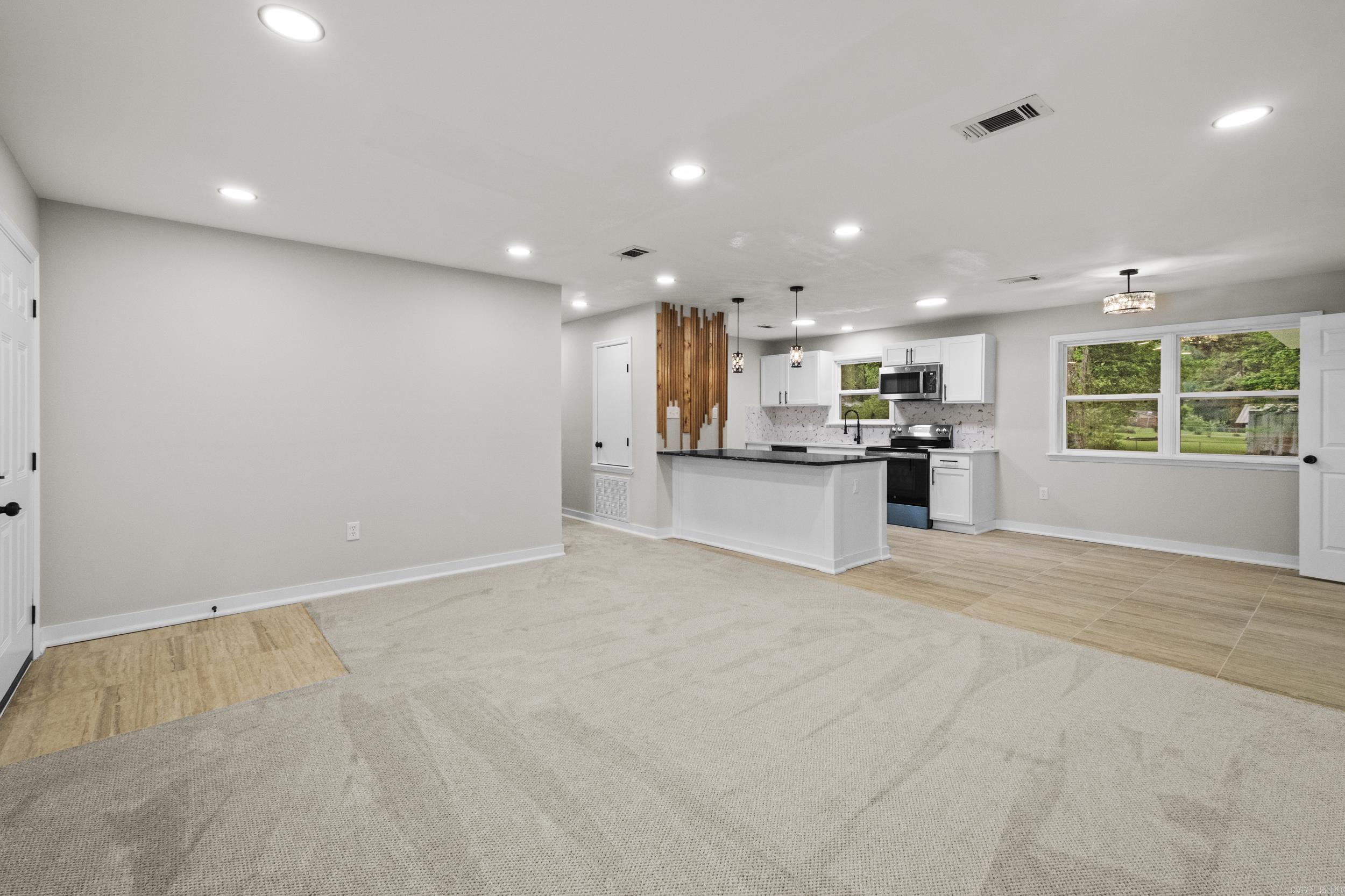 ROLLING MEADOWS - Residential