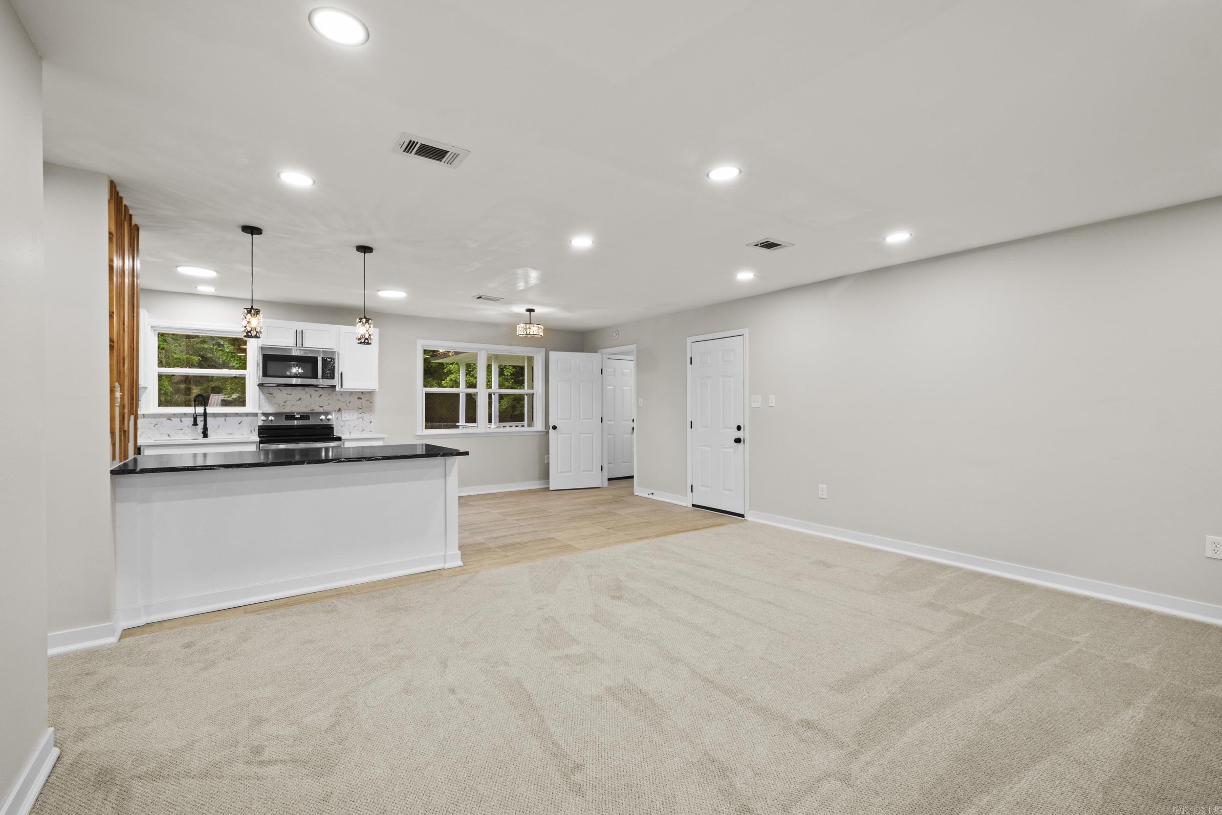 ROLLING MEADOWS - Residential