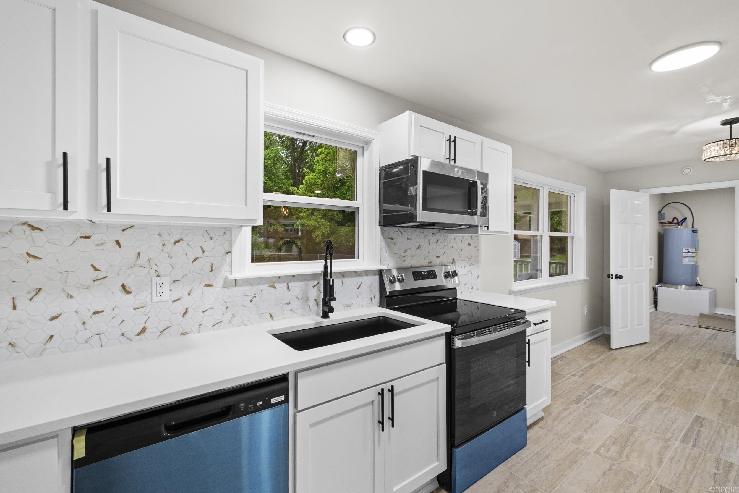 ROLLING MEADOWS - Residential