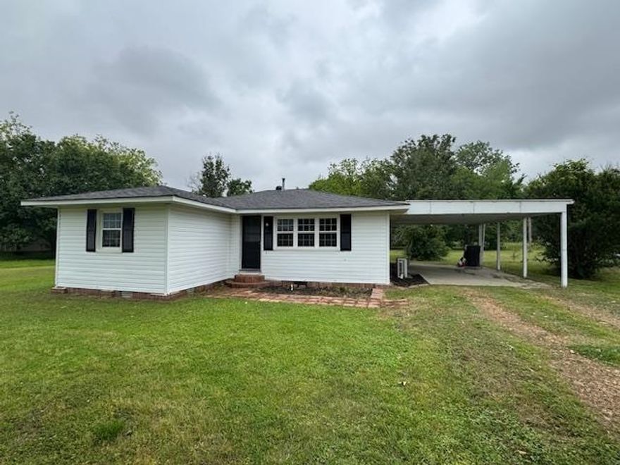 If you are just starting out or downsizing you will love this cozy 2 bed, 1 bath cottage home on a half acre in Bono, AR. This charming home has been remodeled from top to bottom and is move in ready for new owners. Enjoy small town living within minutes of the amenities of Jonesboro, at an affordable price!! New flooring, appliances, cabinetry, roof and more. Call today!