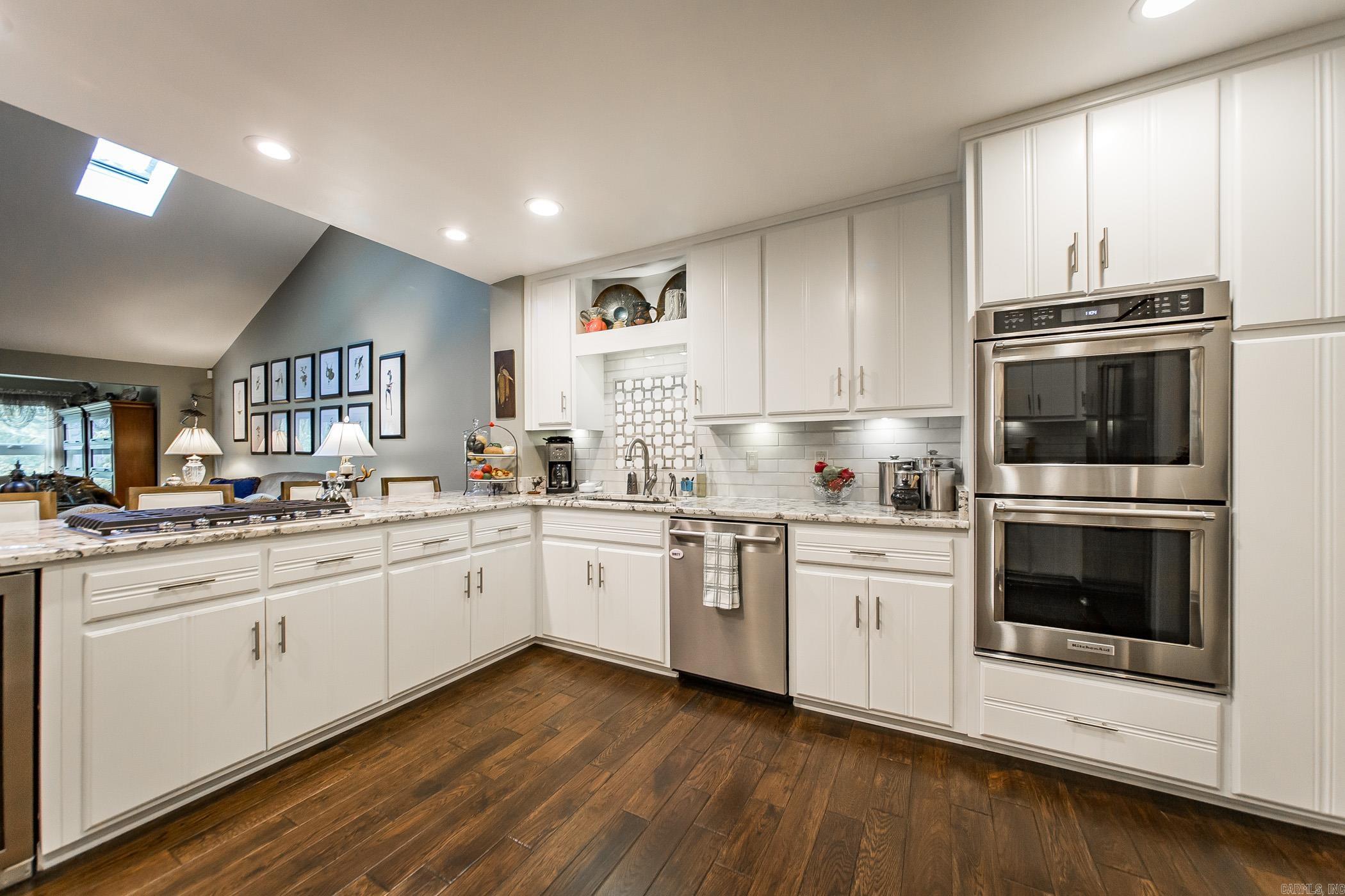 Country Club Ridge Town - Residential