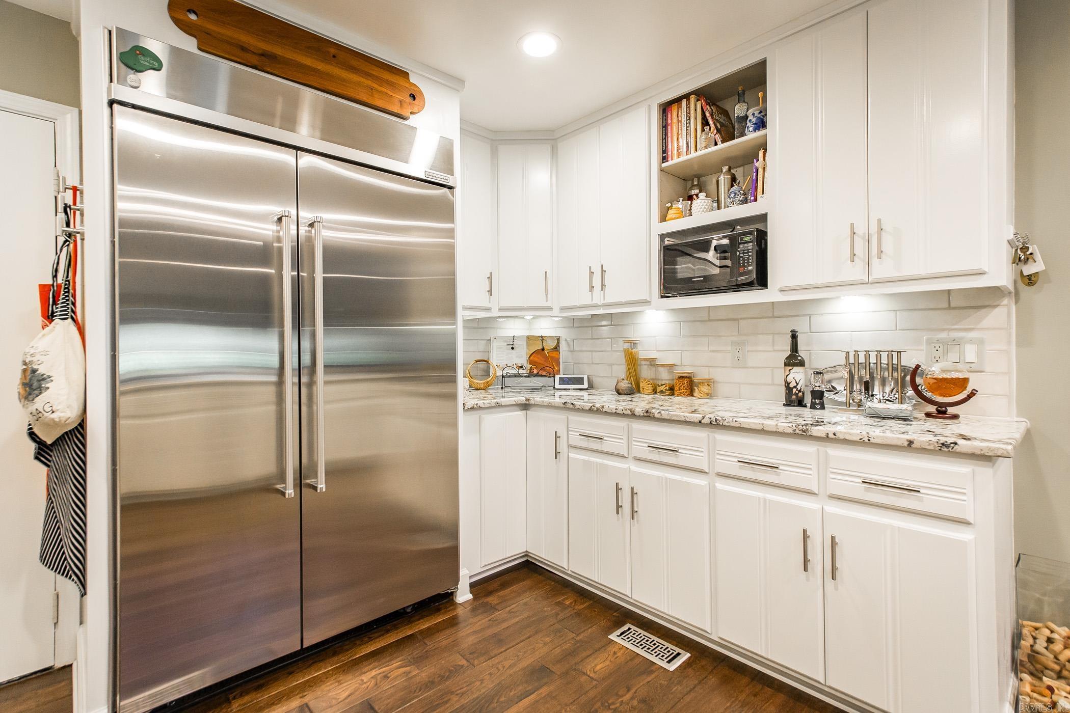 Country Club Ridge Town - Residential