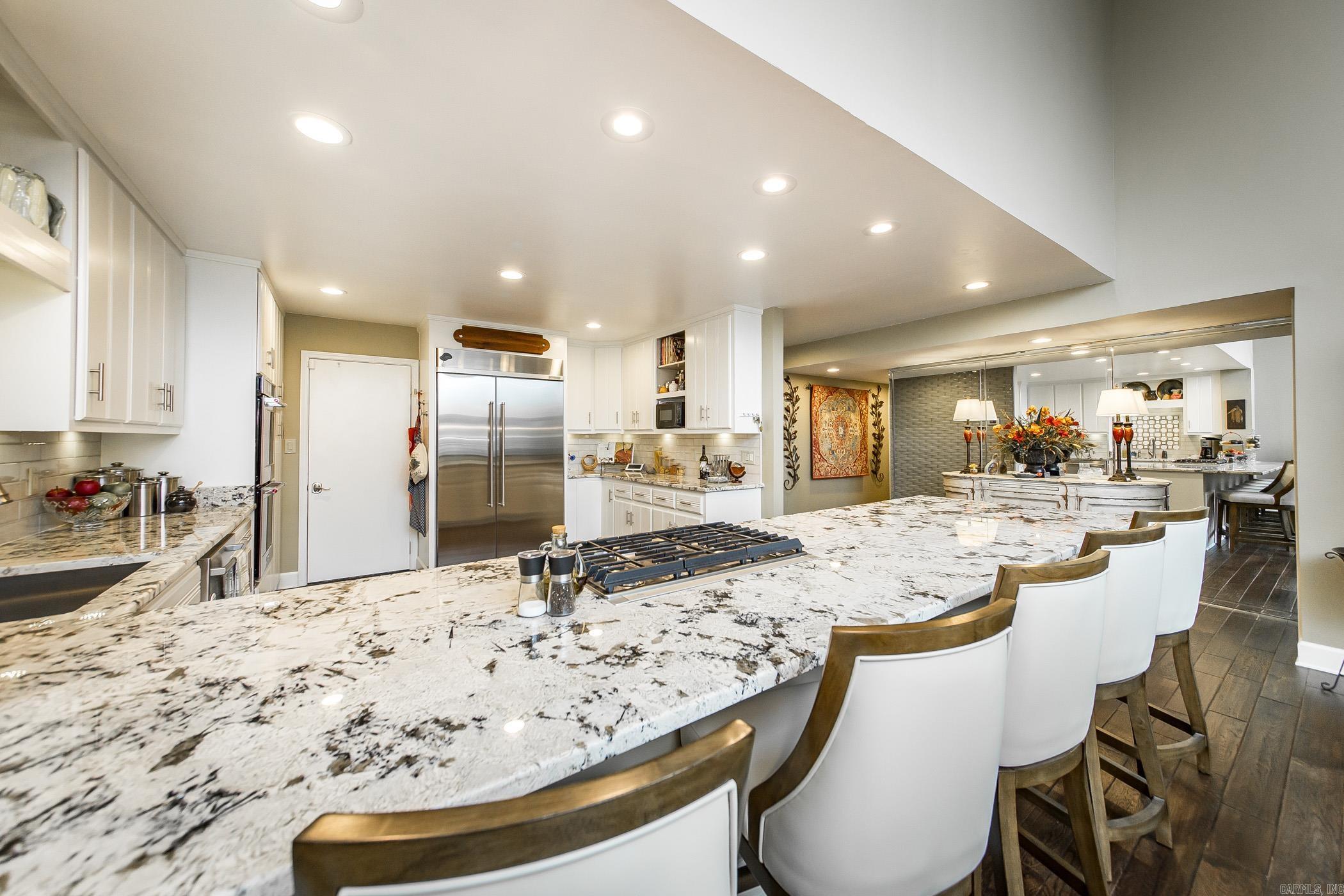 Country Club Ridge Town - Residential