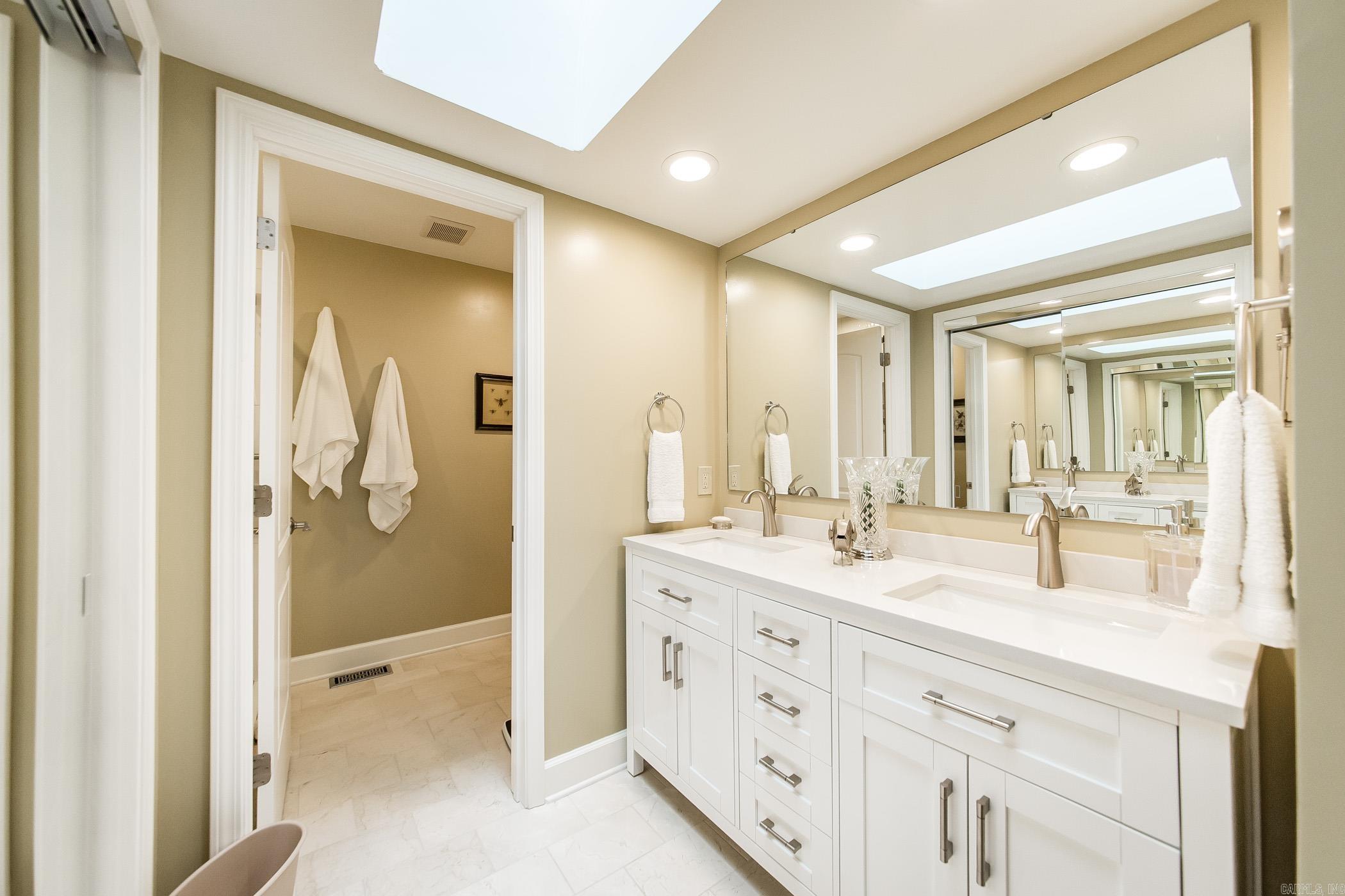 Country Club Ridge Town - Residential