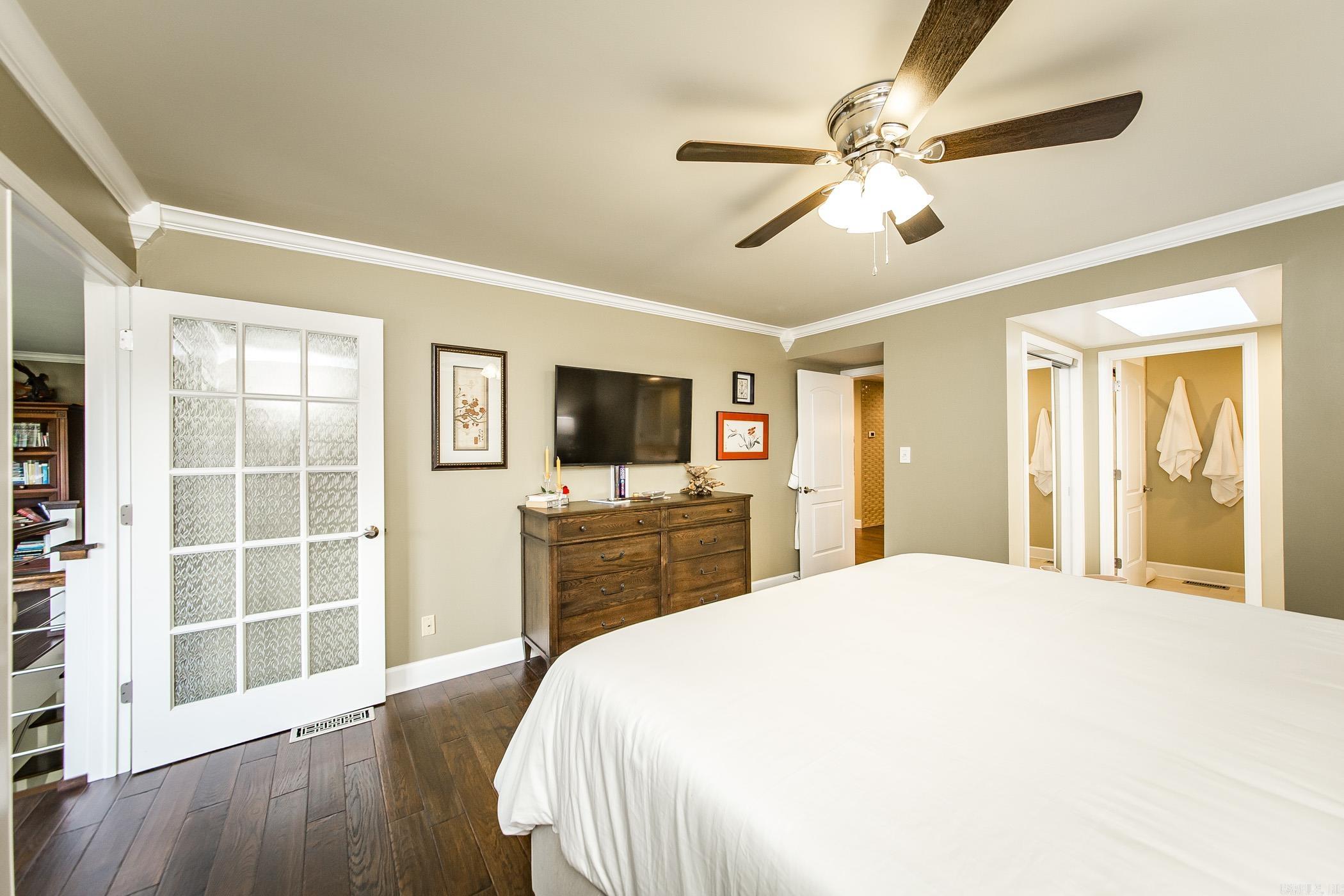 Country Club Ridge Town - Residential