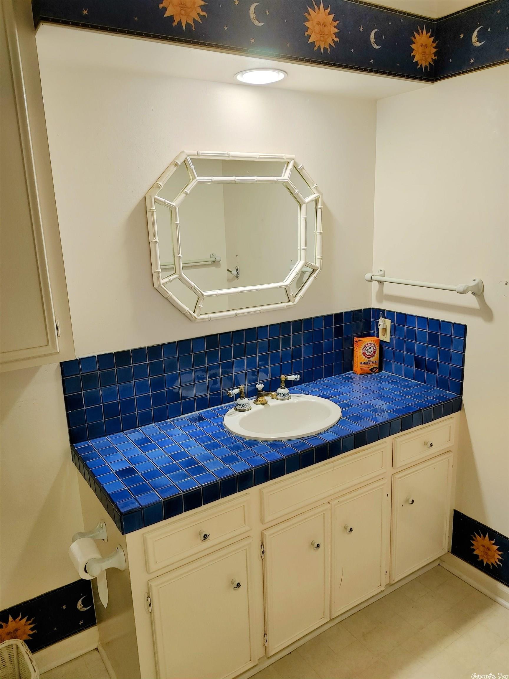 HILLSBOROUGH - Residential