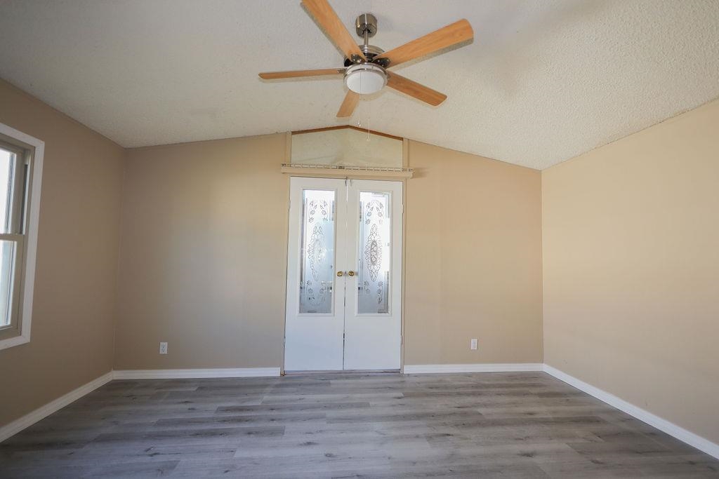 ROLLING MEADOWS MOBILE HOME PARK - Residential